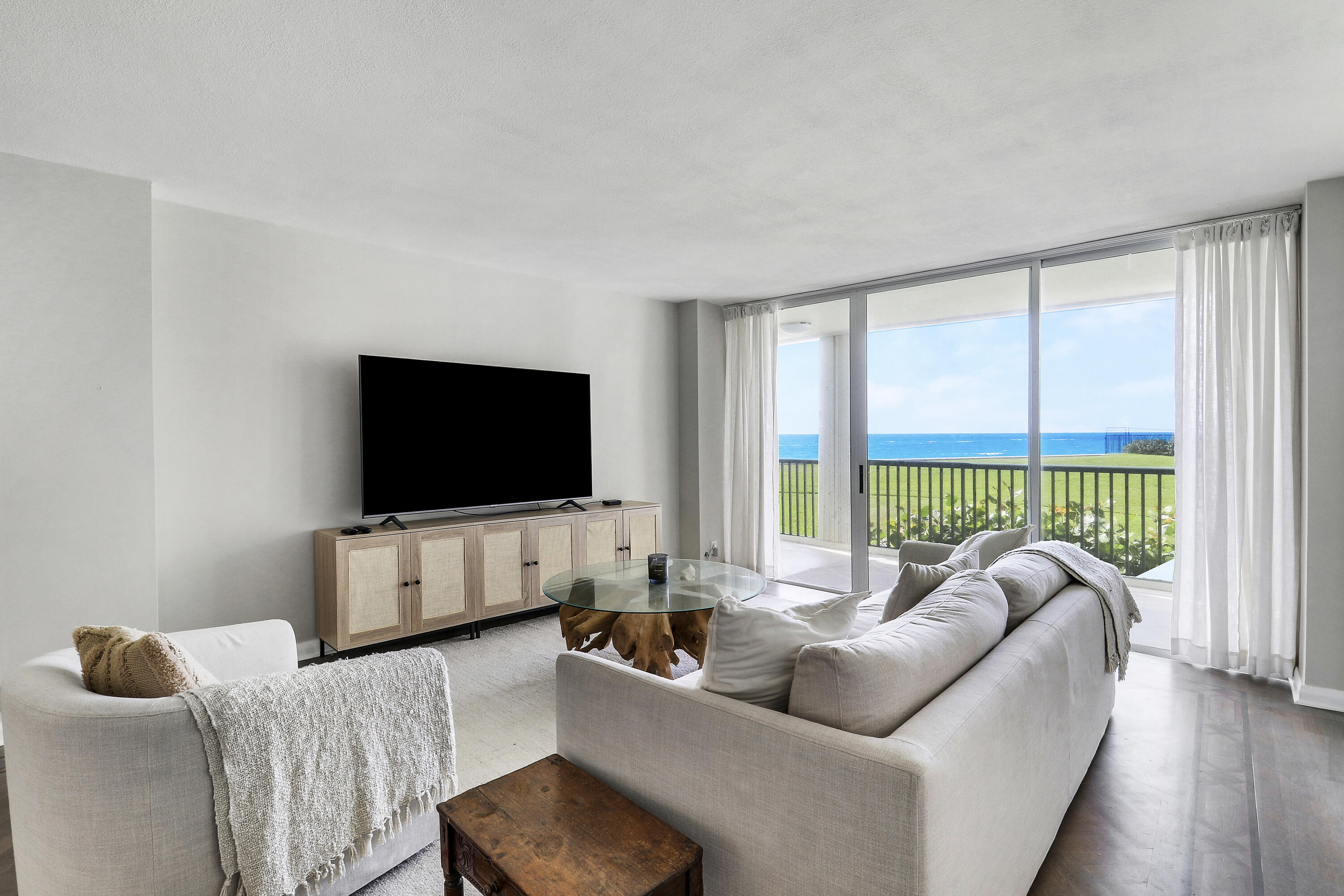 5400 N Ocean Drive 1b