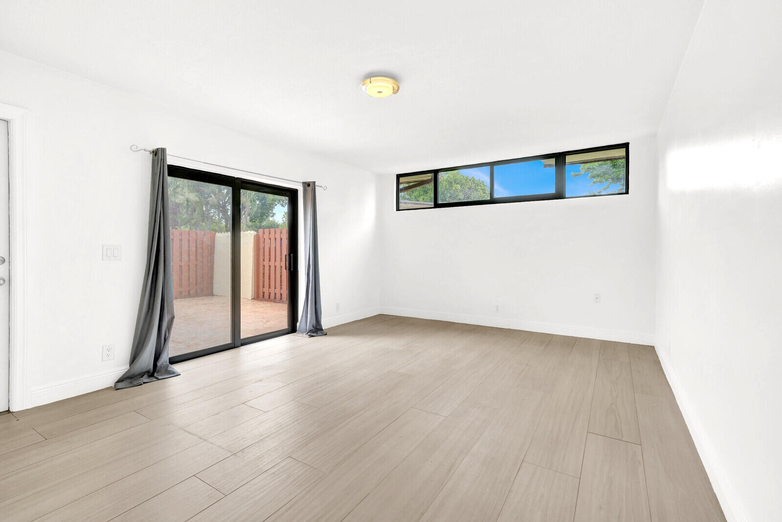 3878 Victoria Drive