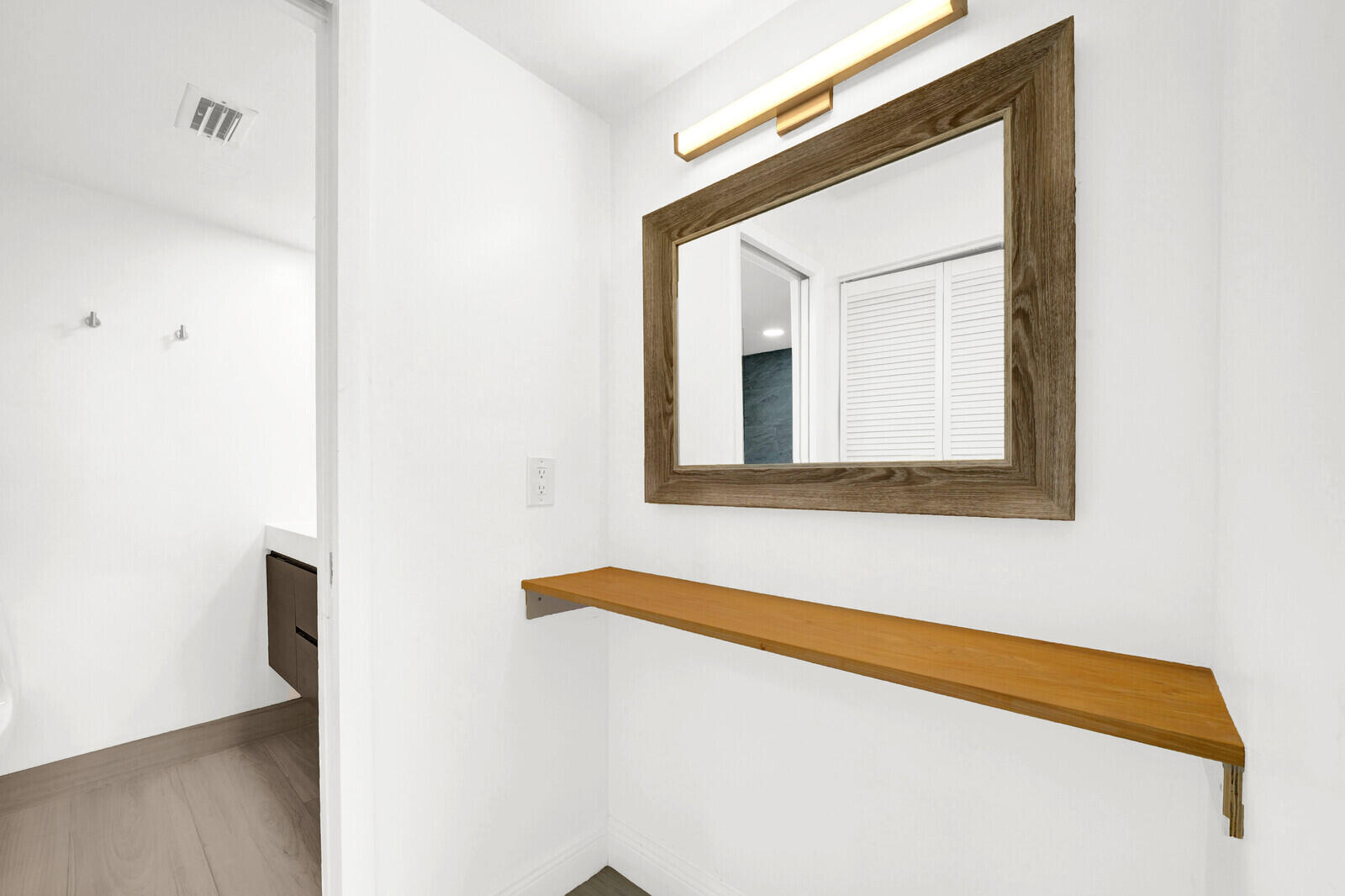 3878 Victoria Drive