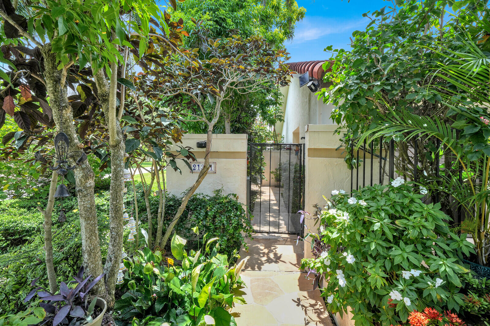 21381 Sonesta Way