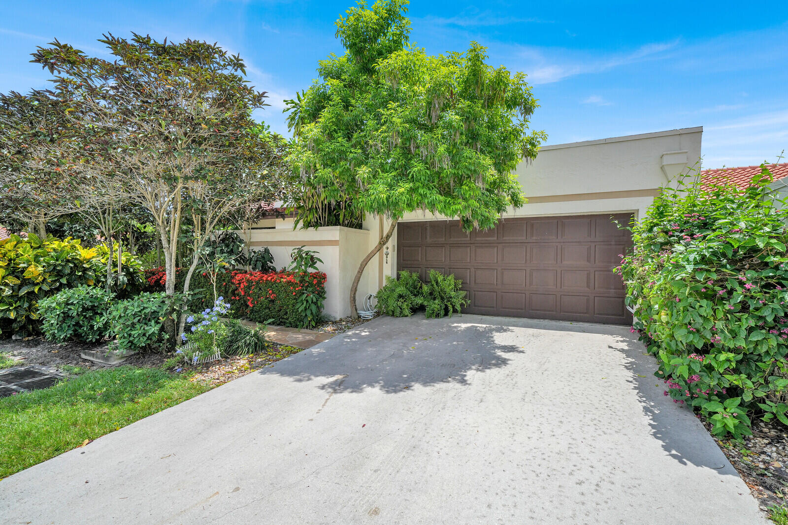 21381 Sonesta Way