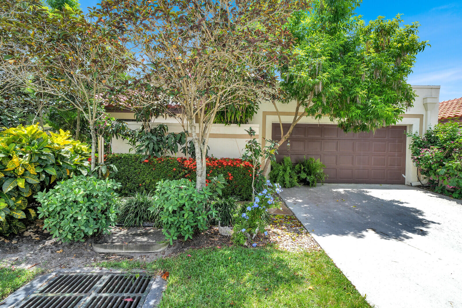 21381 Sonesta Way