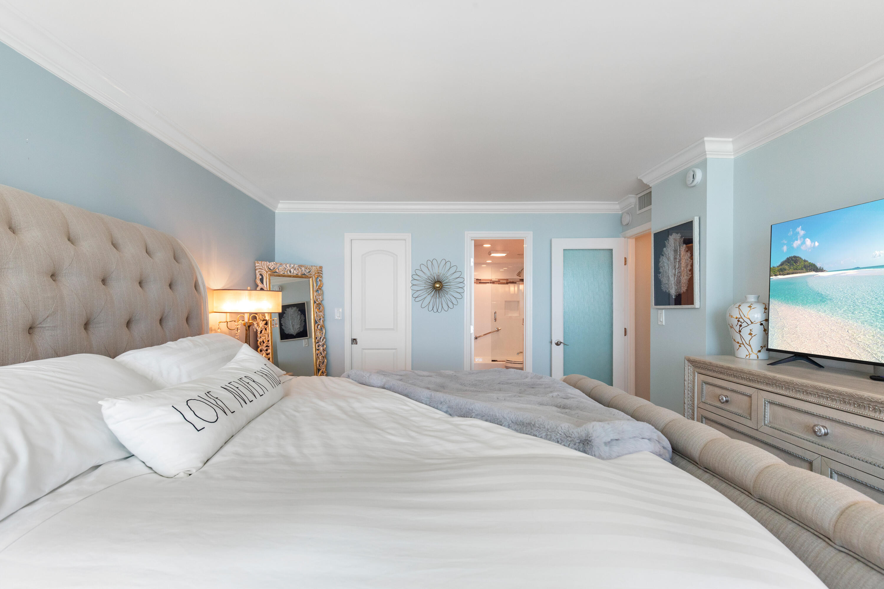 1620 S Ocean Boulevard 10m, Lauderdale-By-The-Sea Unit: 10m