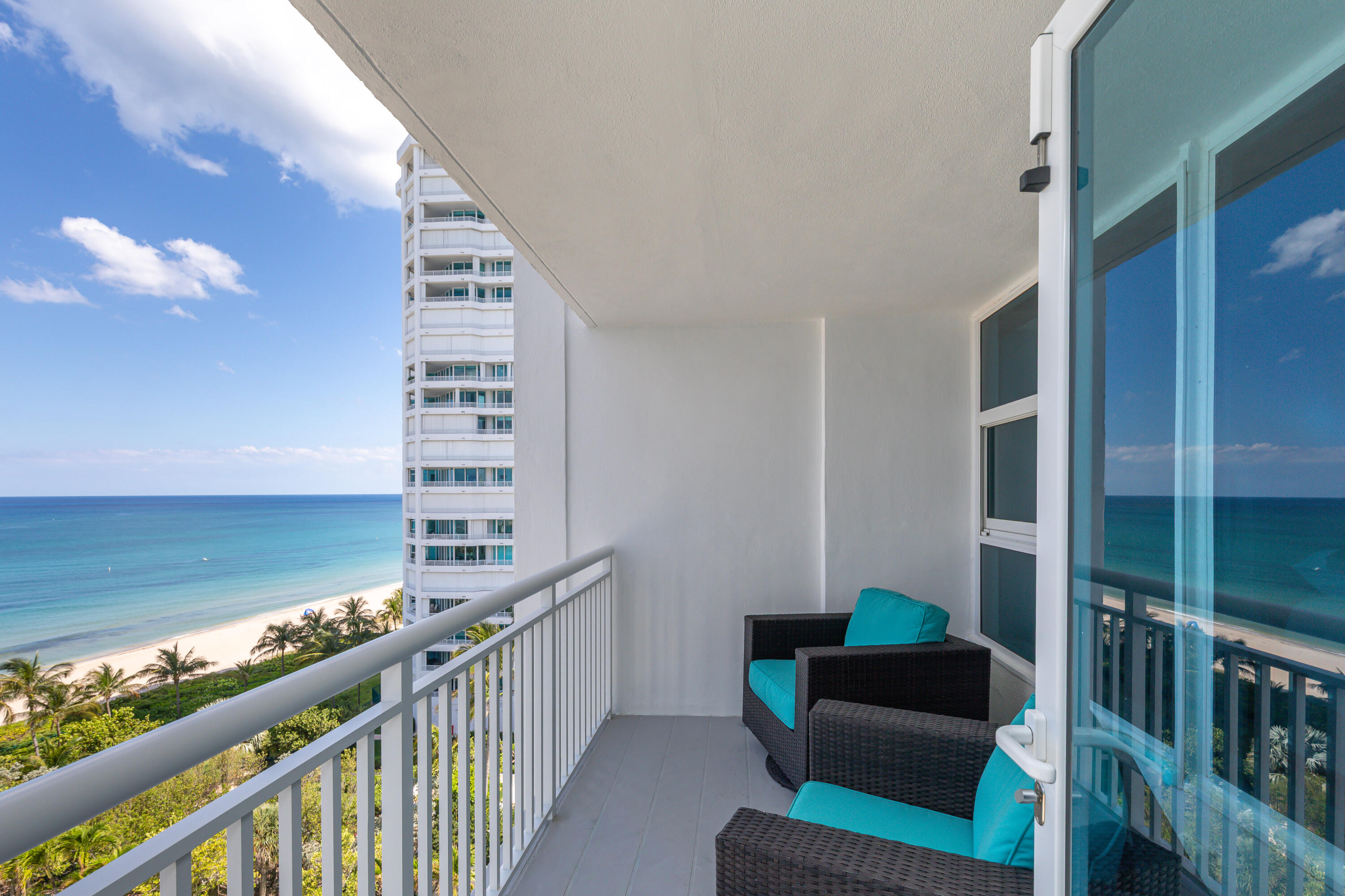 1620 S Ocean Boulevard 10m, Lauderdale-By-The-Sea Unit: 10m