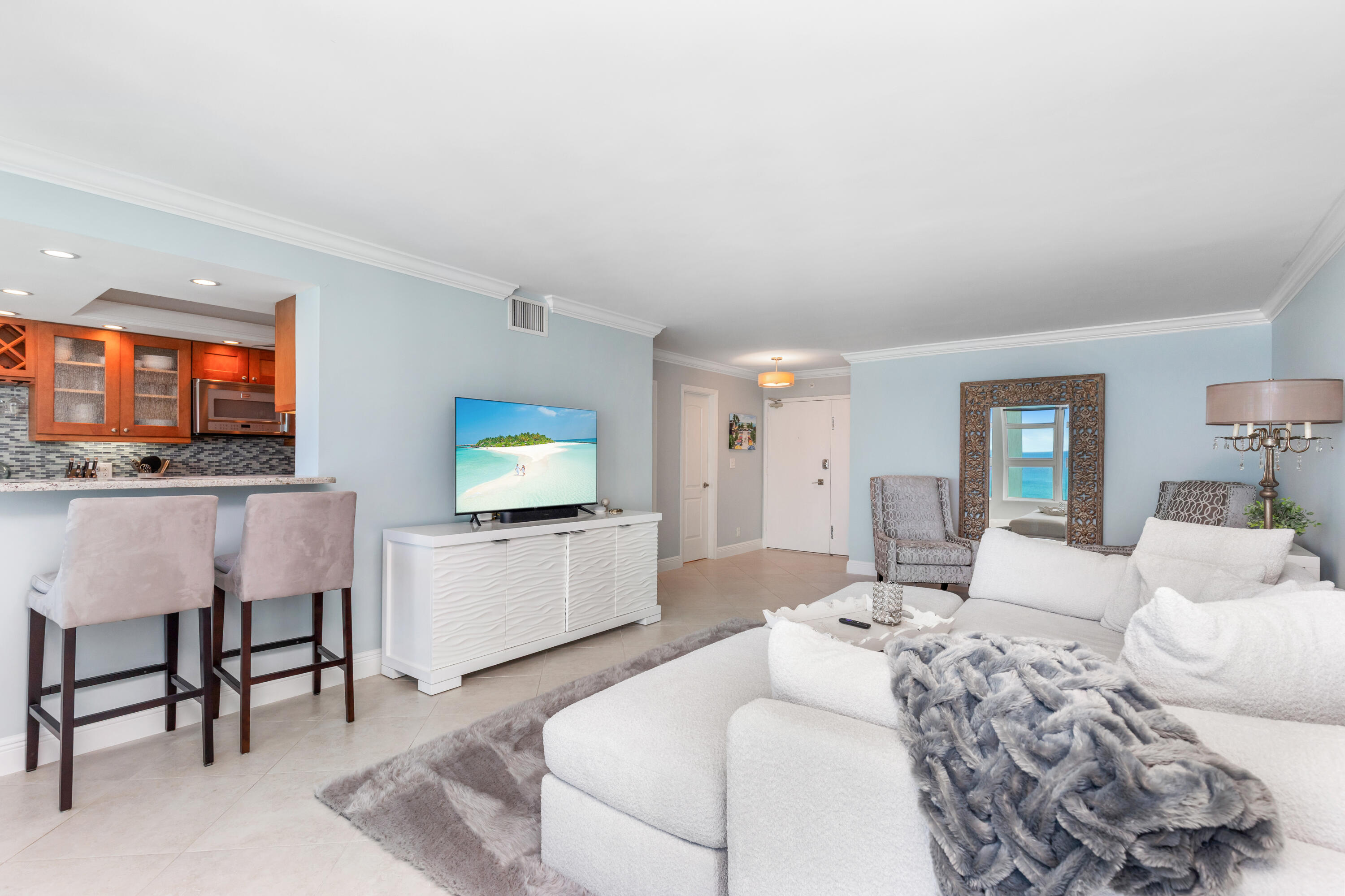 1620 S Ocean Boulevard 10m, Lauderdale-By-The-Sea Unit: 10m