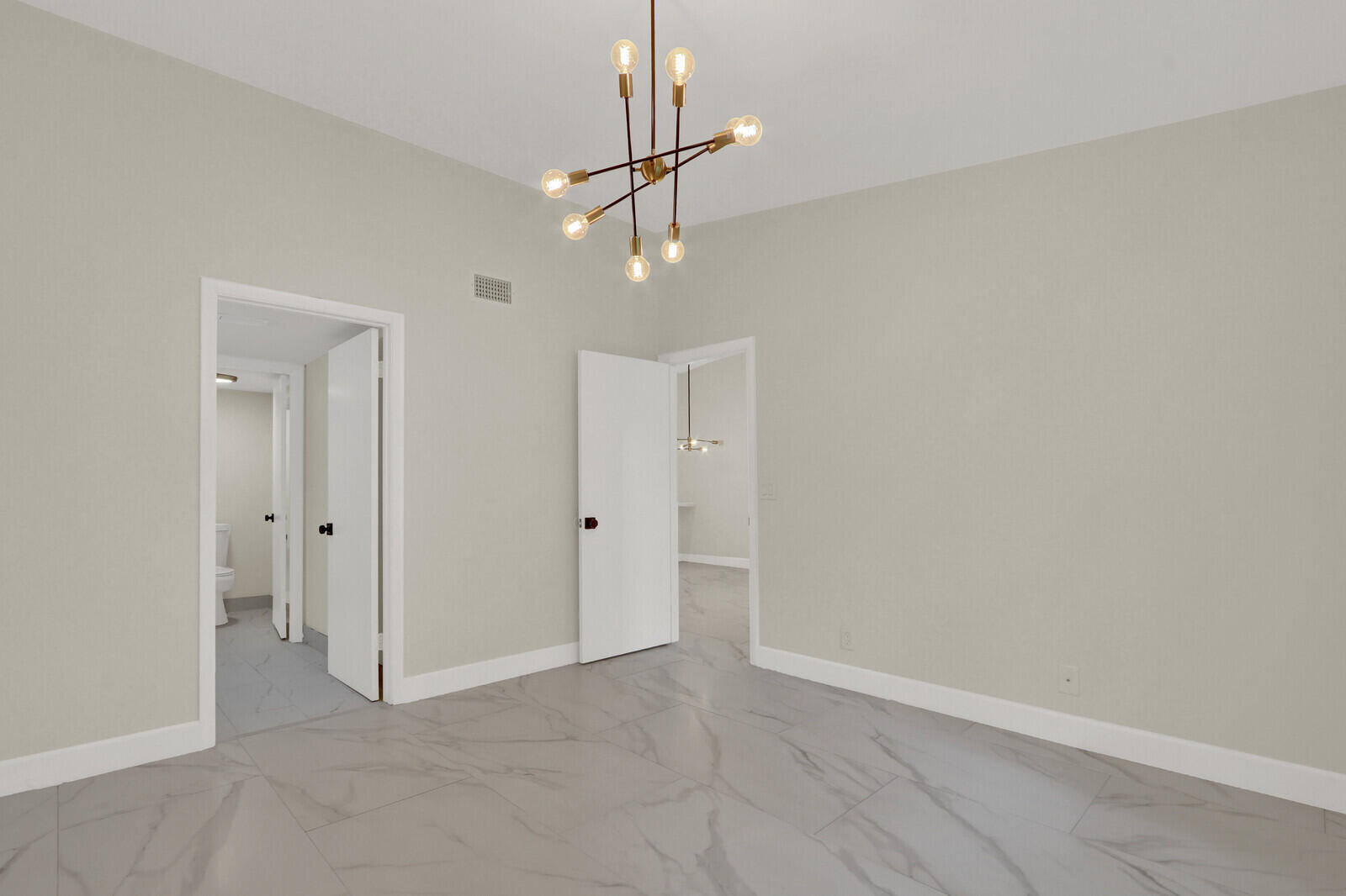 21938 Remsen Terrace 203