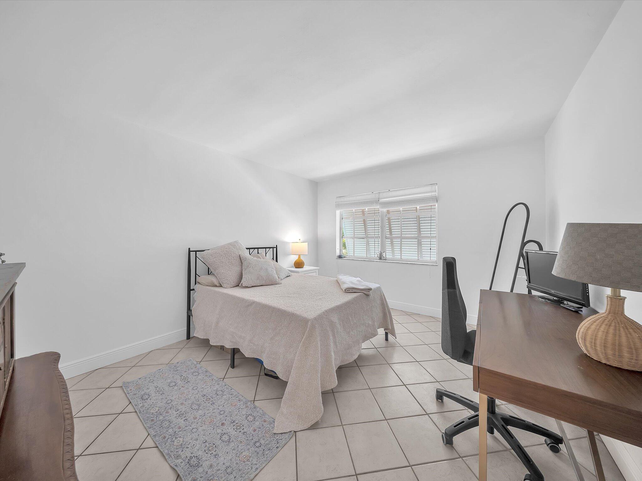 1150 Madruga Avenue C302