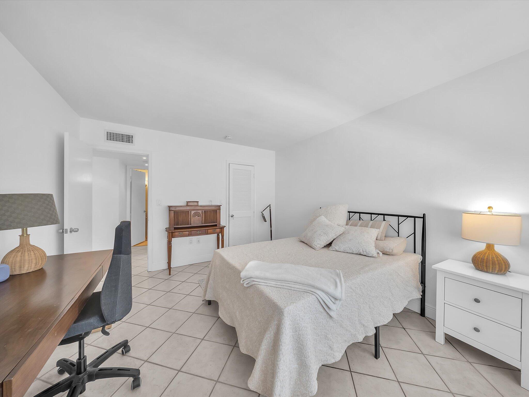 1150 Madruga Avenue C302
