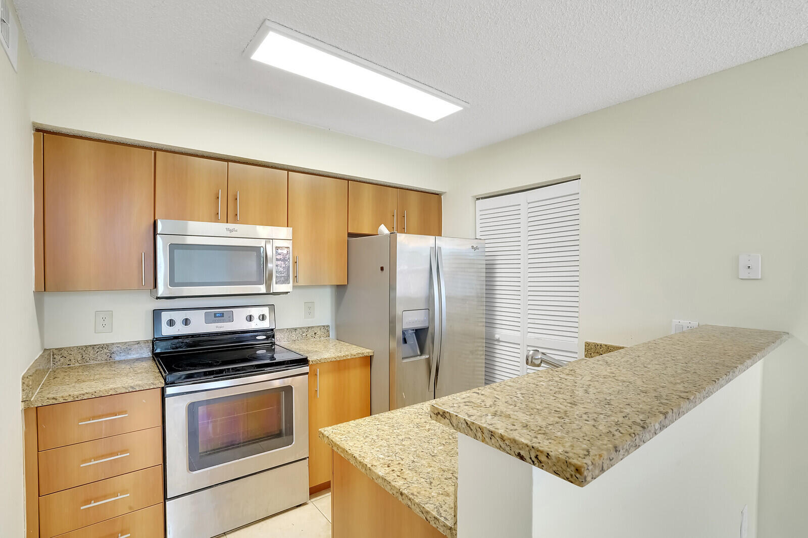 1385 Crystal Way M