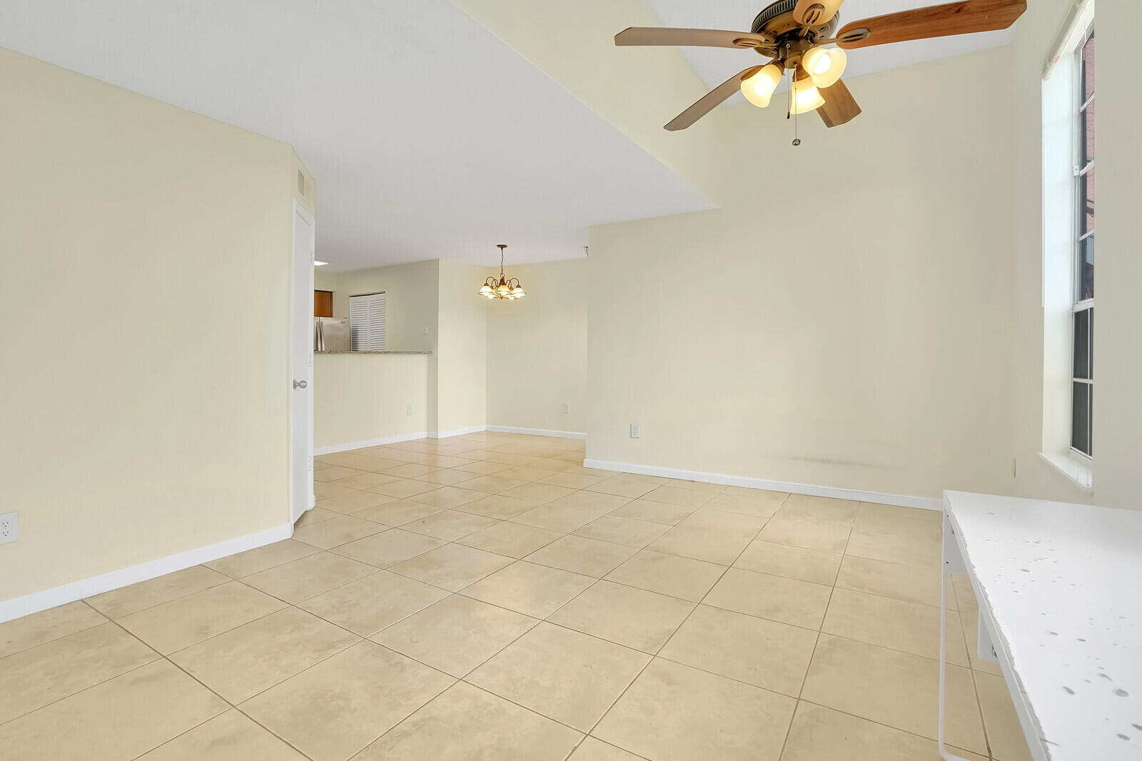 1385 Crystal Way M