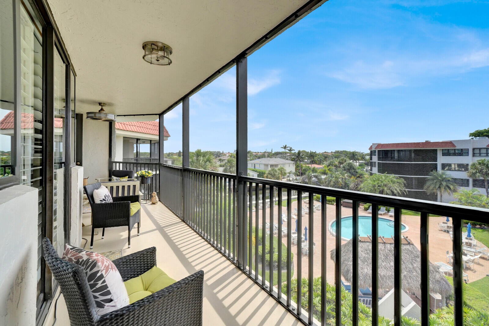 800 Jeffery Street 403