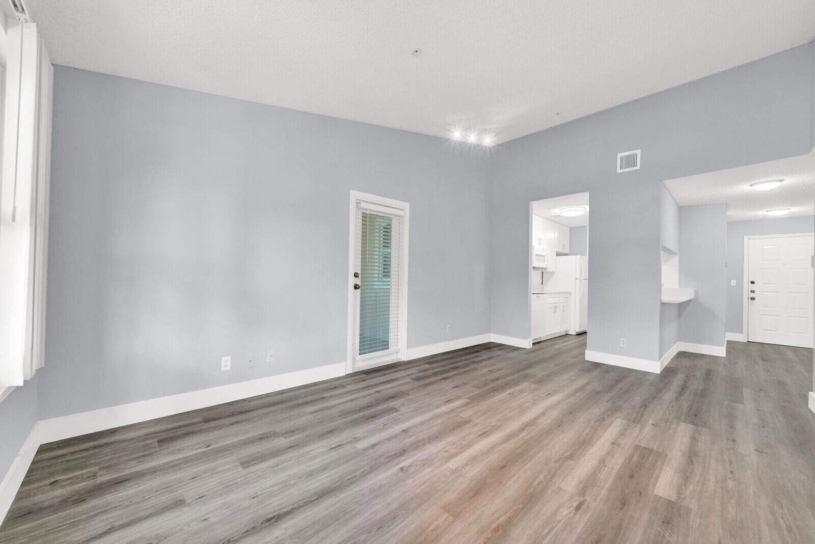 2319 N Congress Avenue 22
