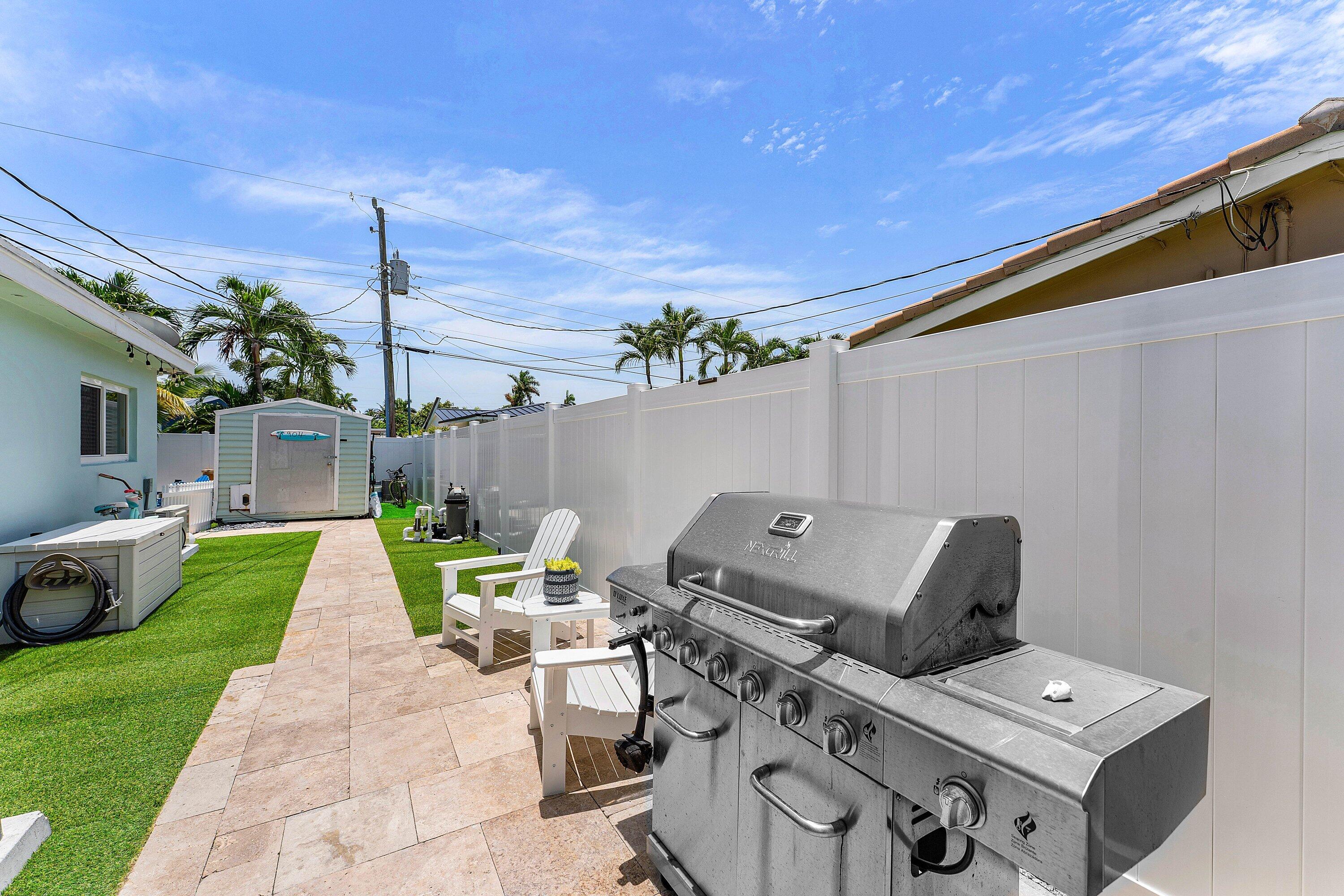904 SE 15th Court