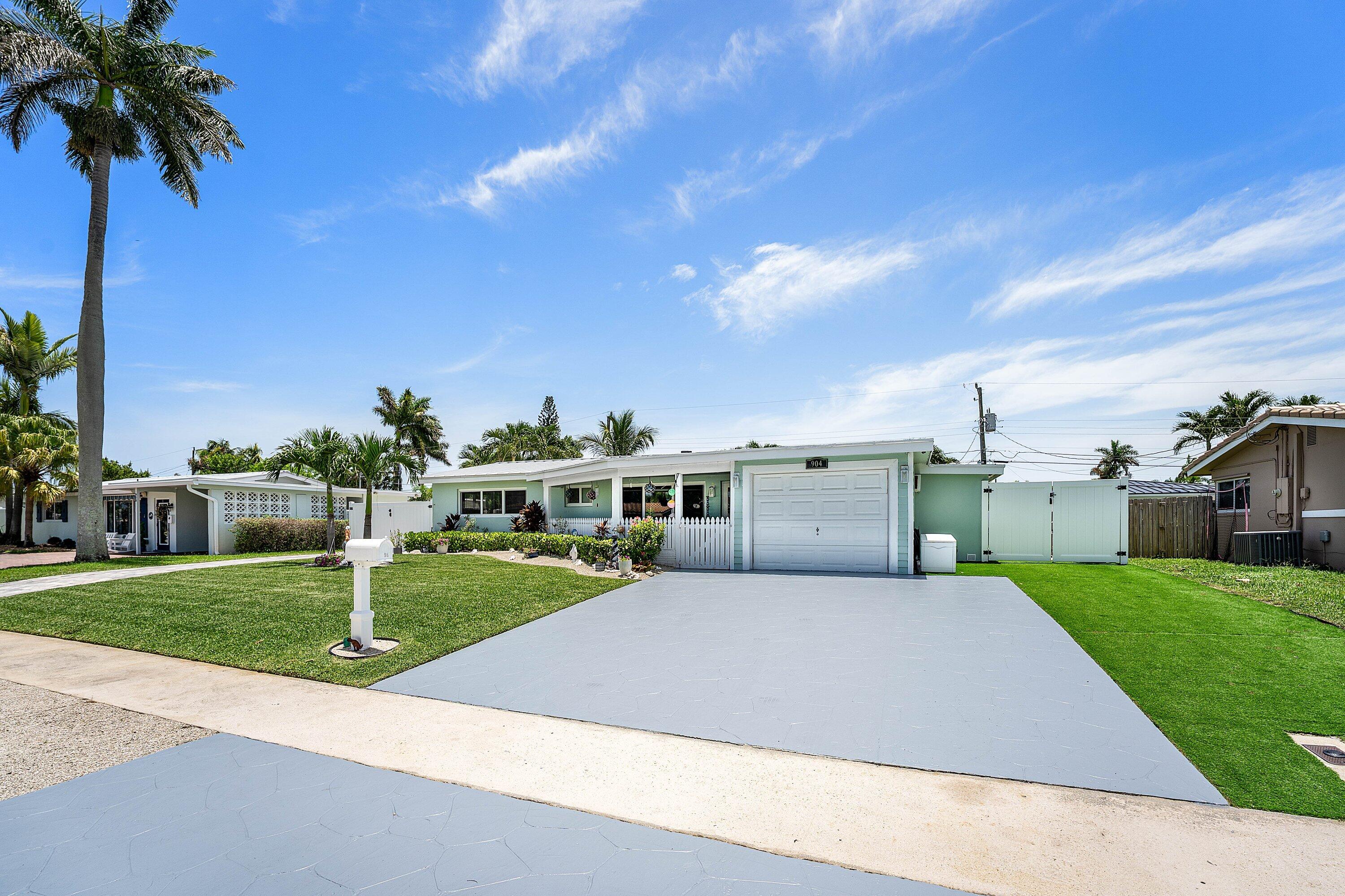 904 SE 15th Court