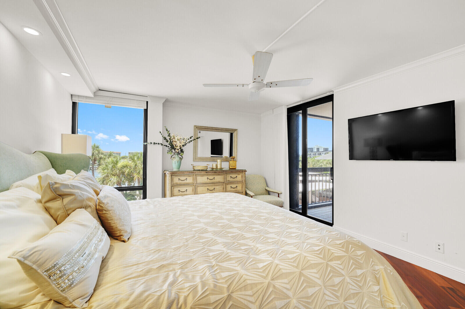 2697 N Ocean Boulevard F-303