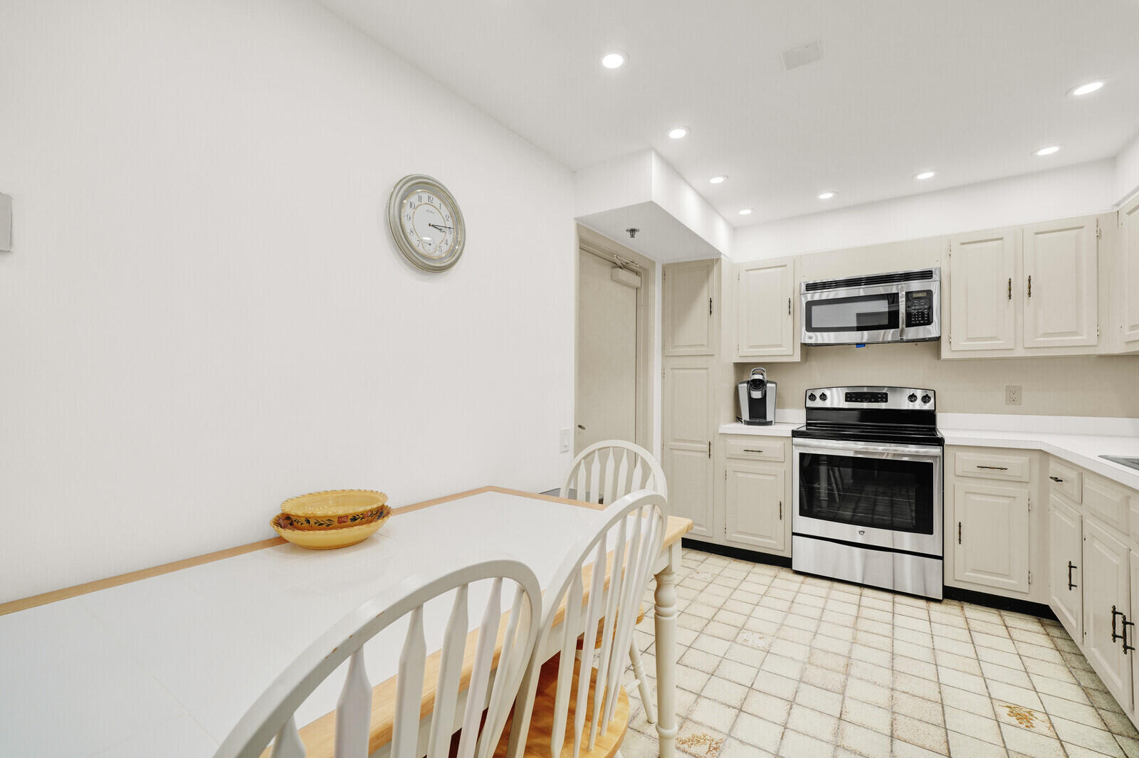 2697 N Ocean Boulevard F-303
