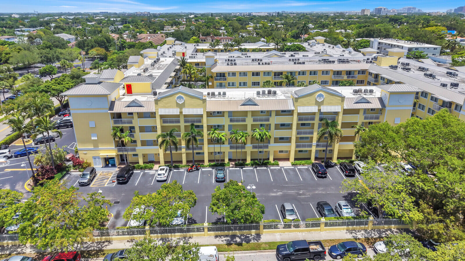 1501 E Broward Boulevard 810