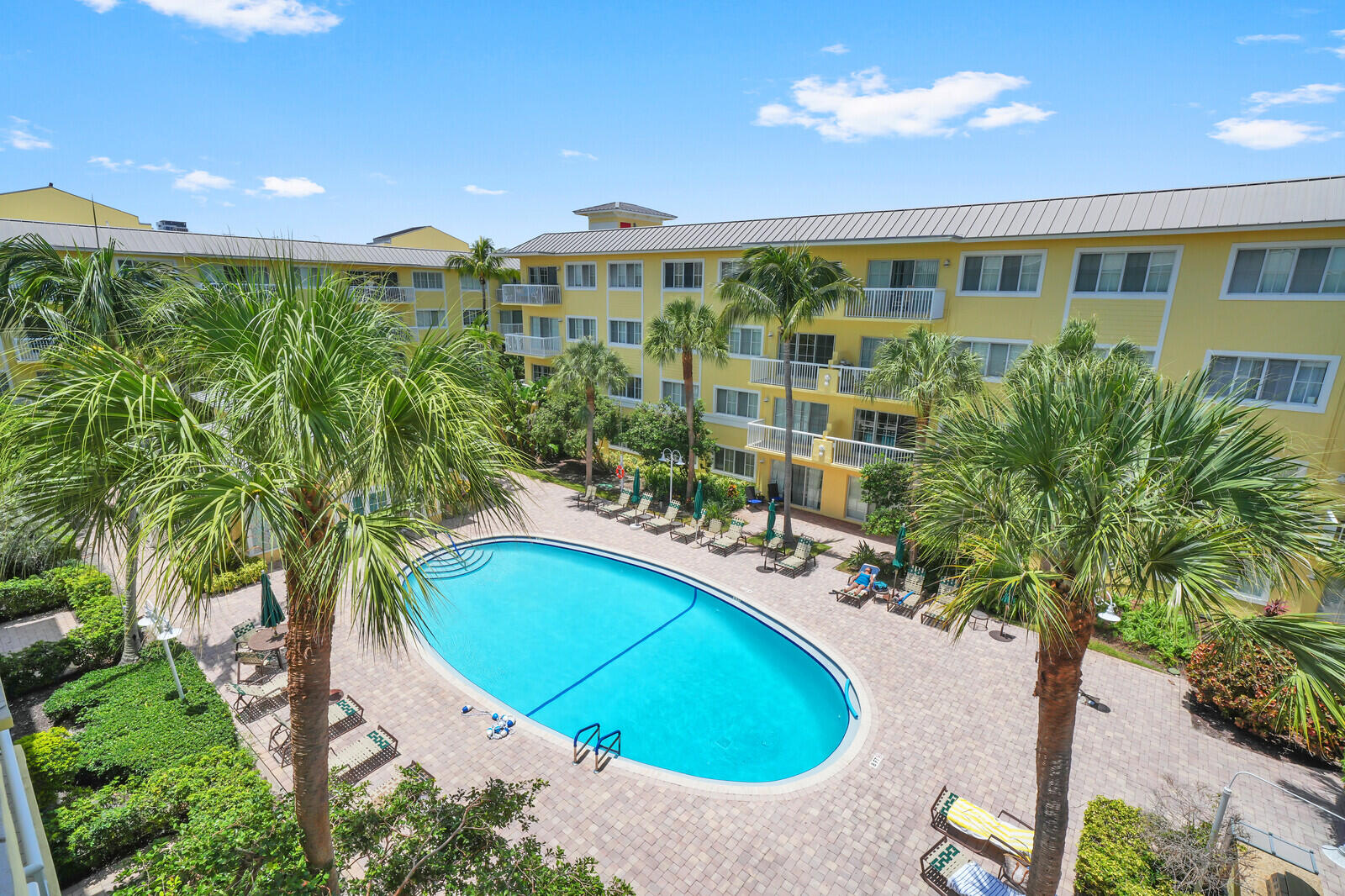 1501 E Broward Boulevard 810