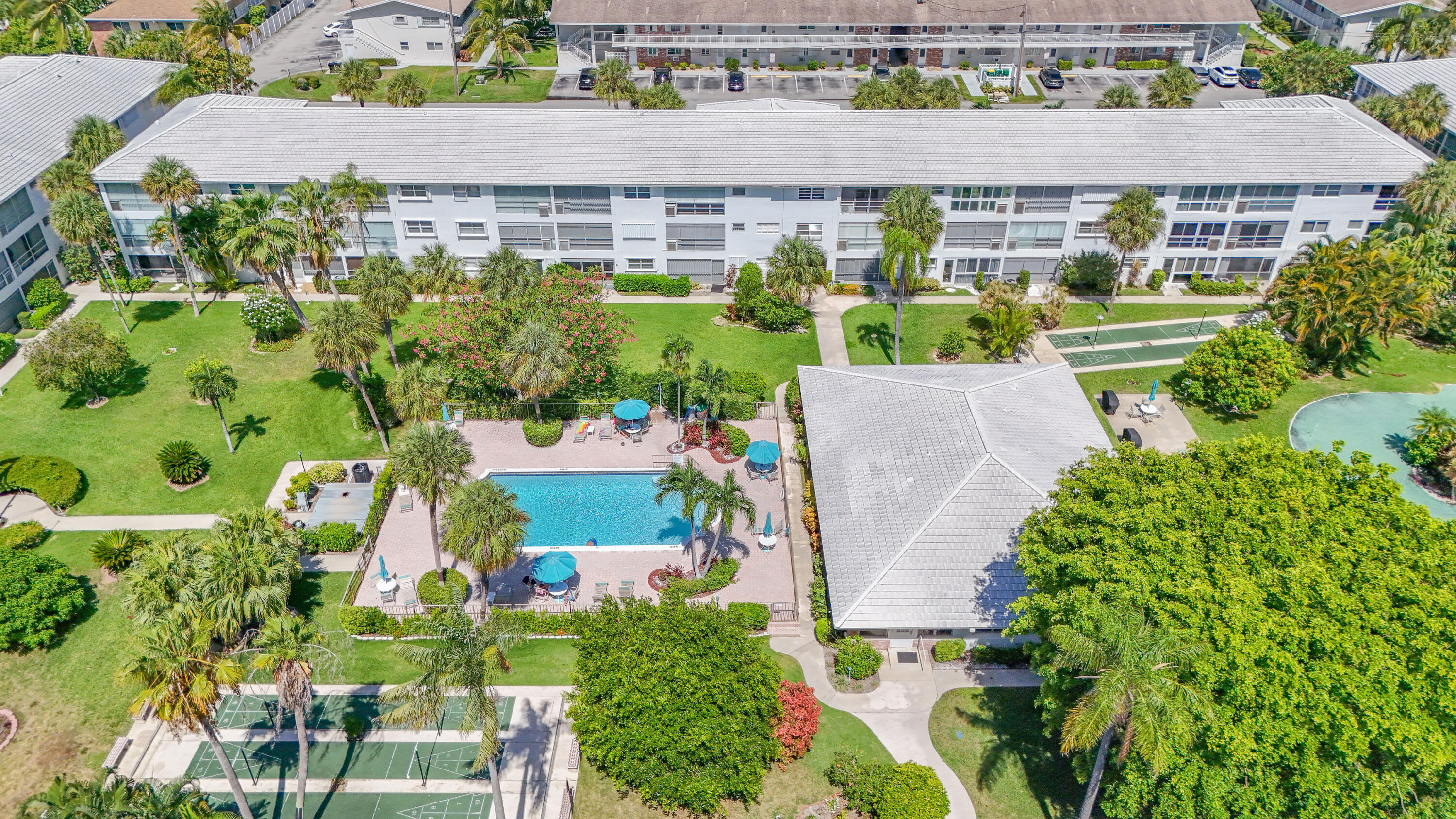 2050 NE 39th Street 211E