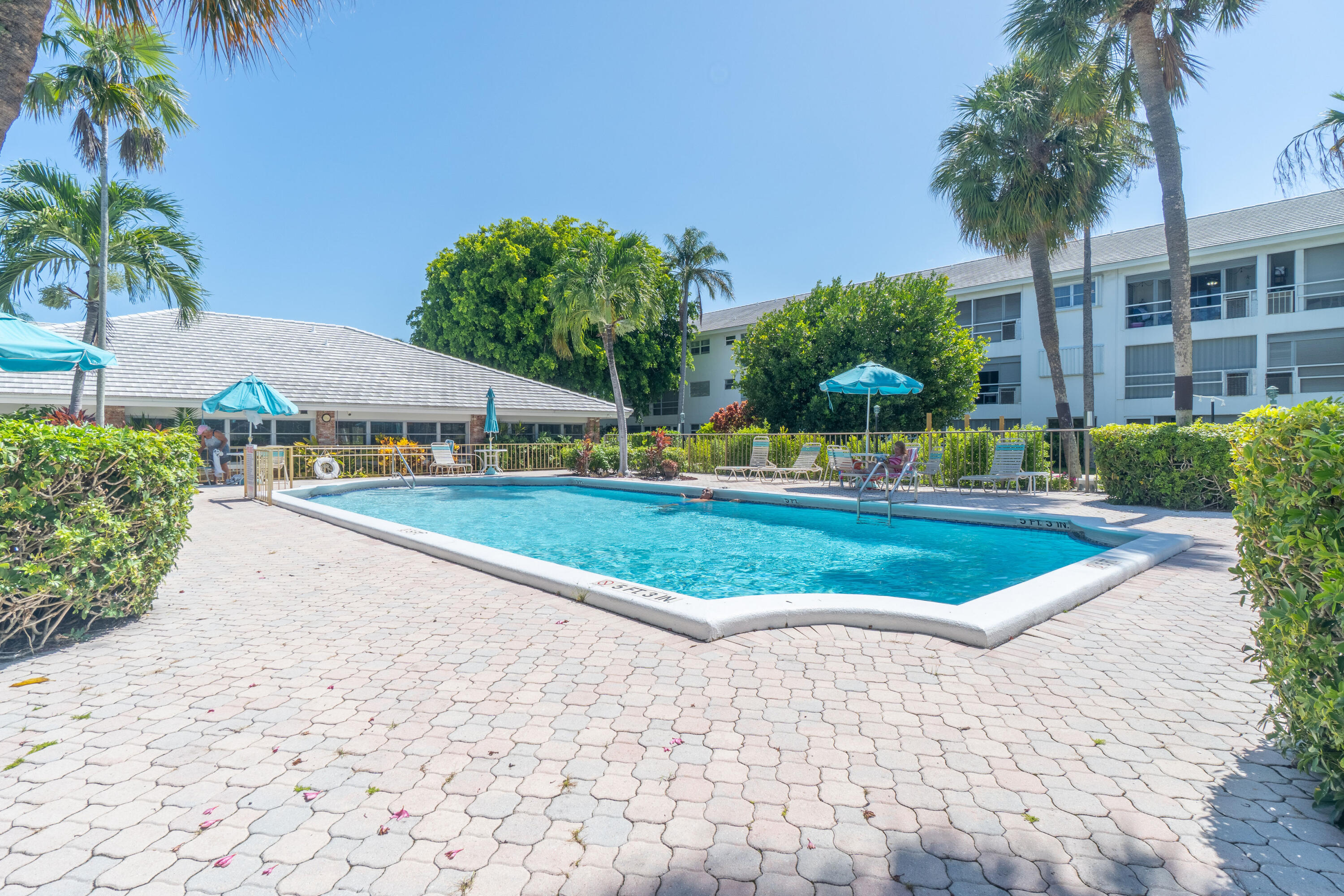 2050 NE 39th Street 211E