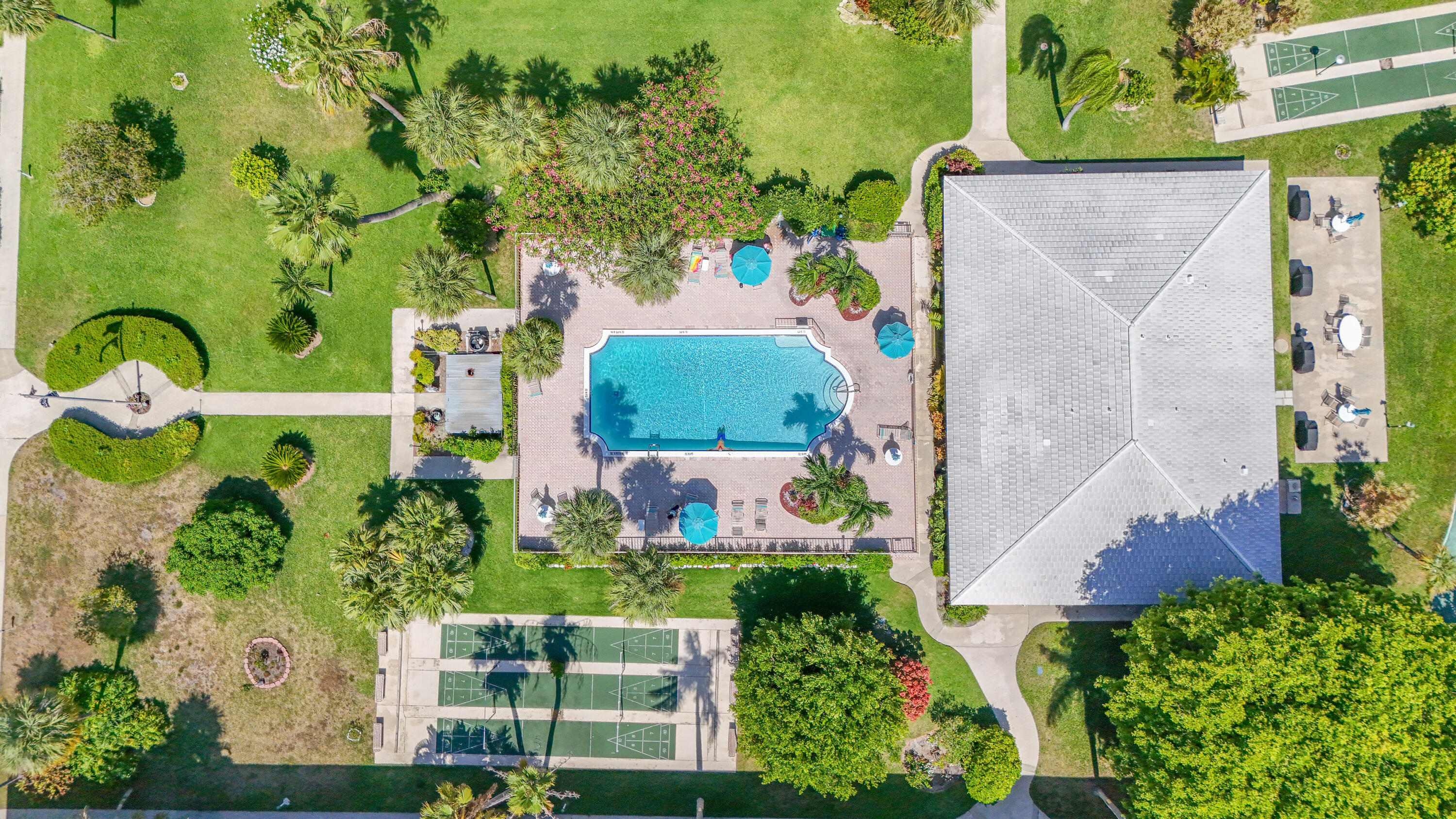 2050 NE 39th Street 211E