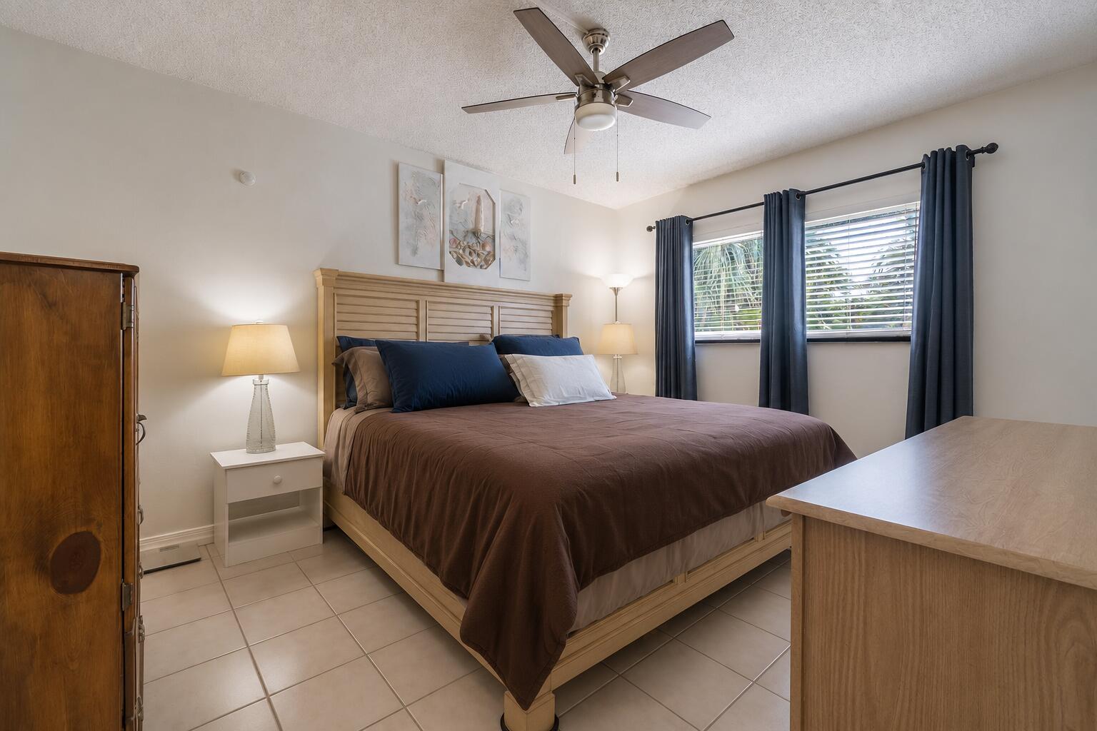 2050 NE 39th Street 211E