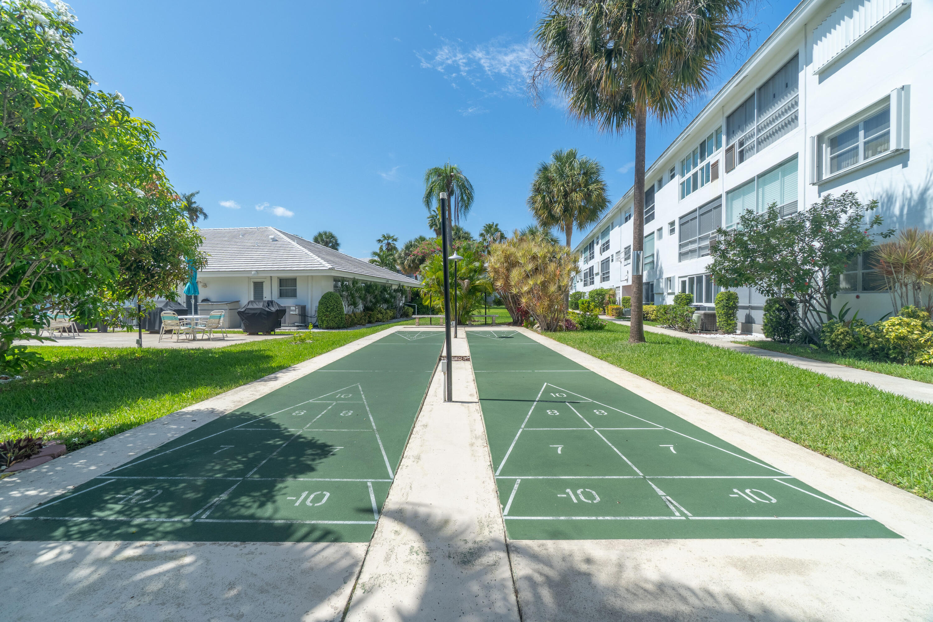 2050 NE 39th Street 211E