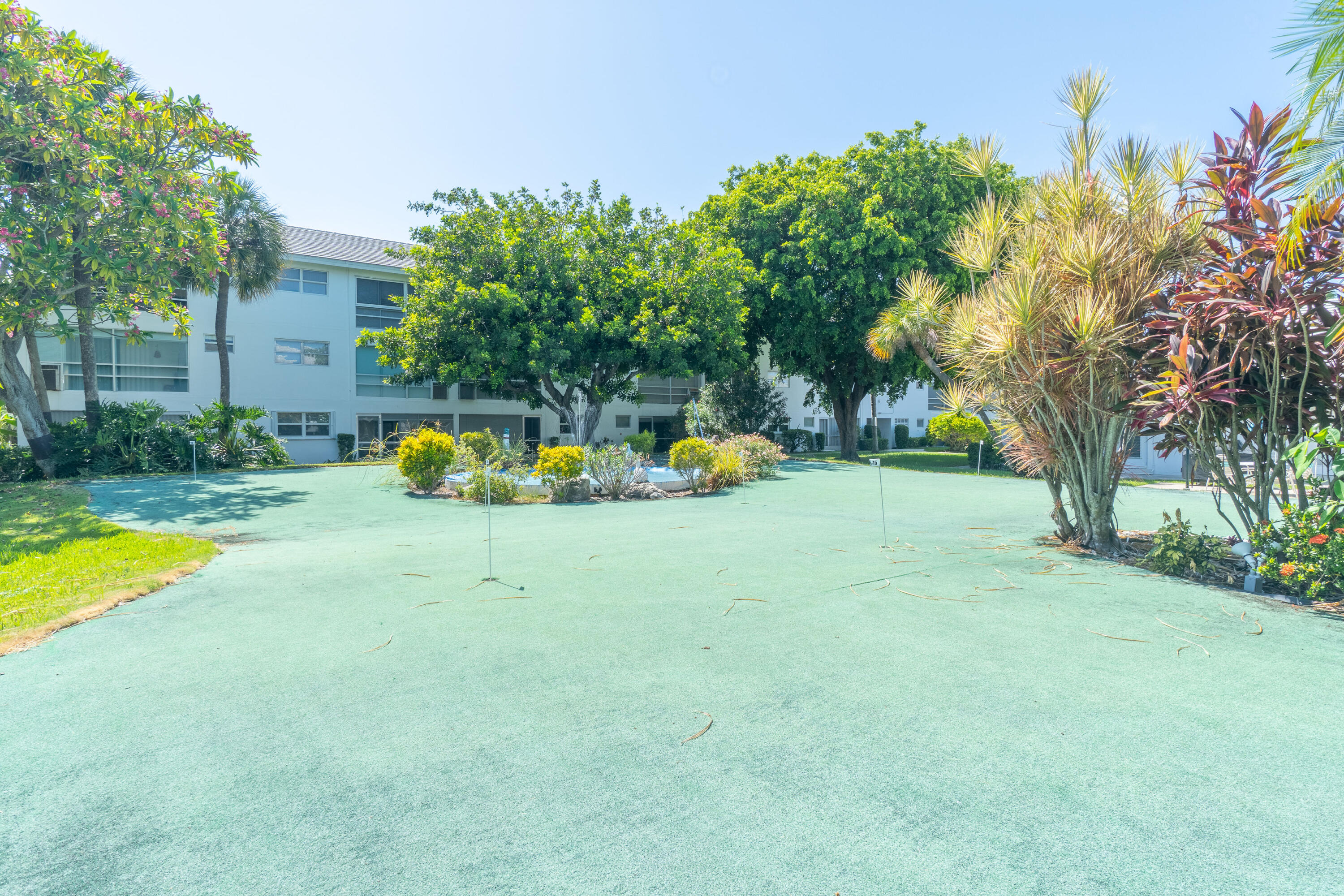 2050 NE 39th Street 211E