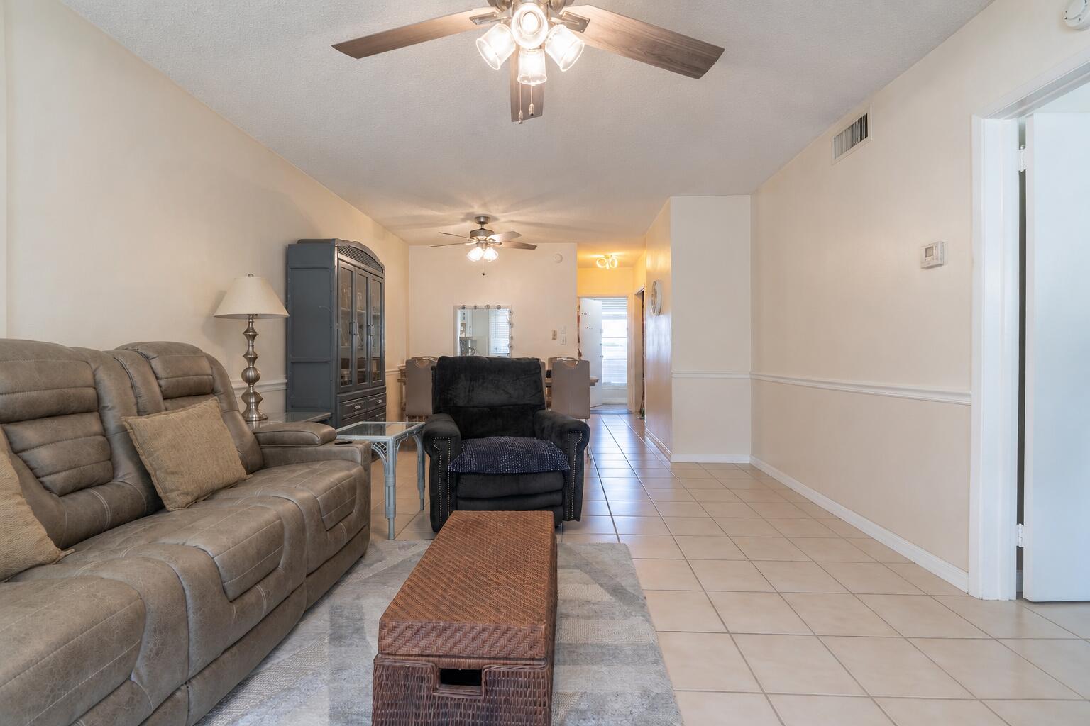 2050 NE 39th Street 211E