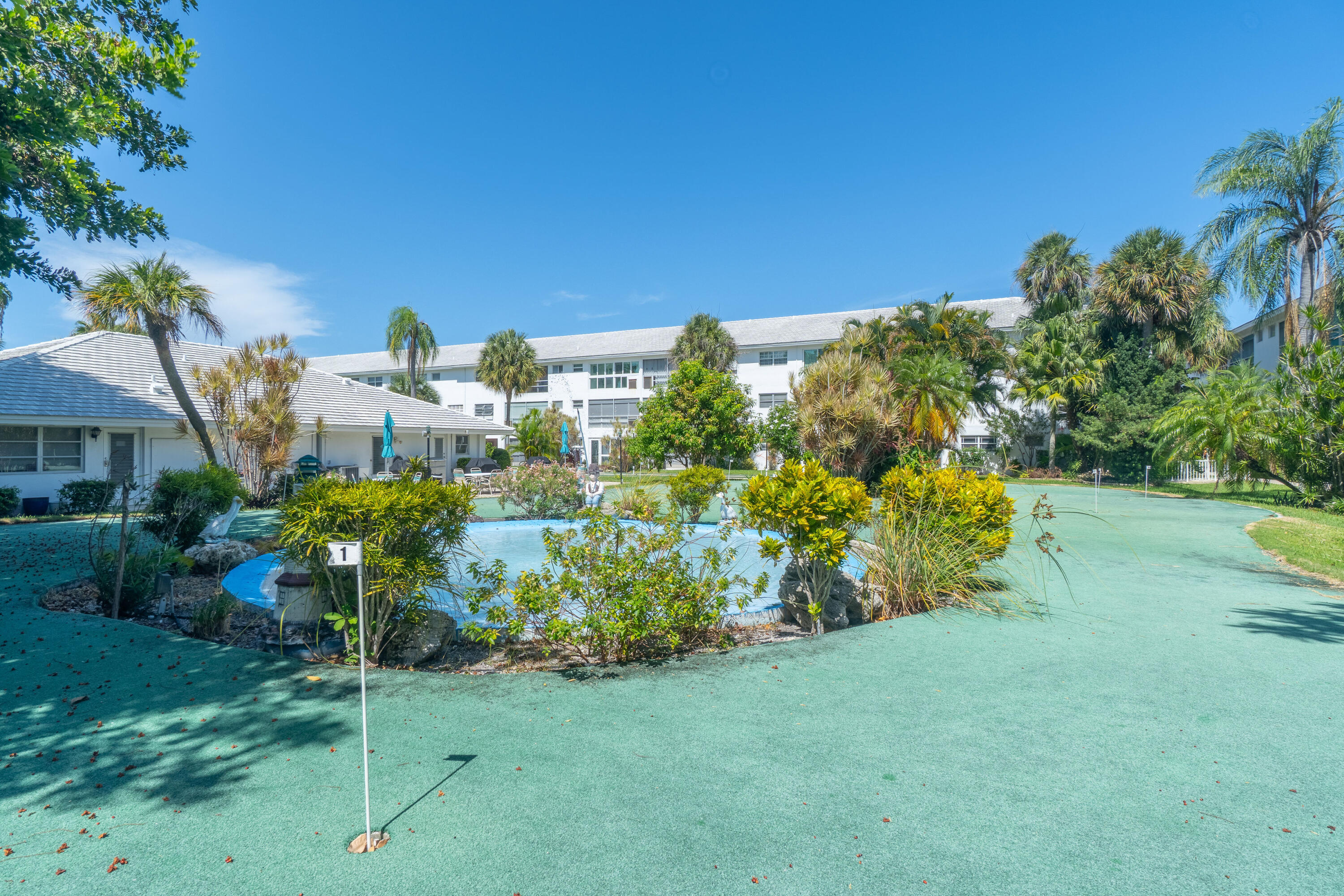 2050 NE 39th Street 211E