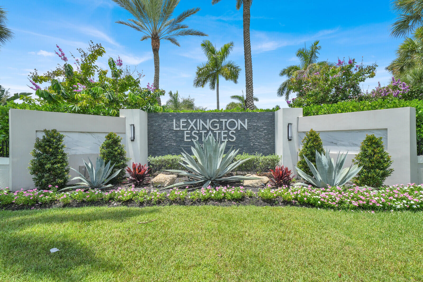 10313 Lexington Estates Boulevard