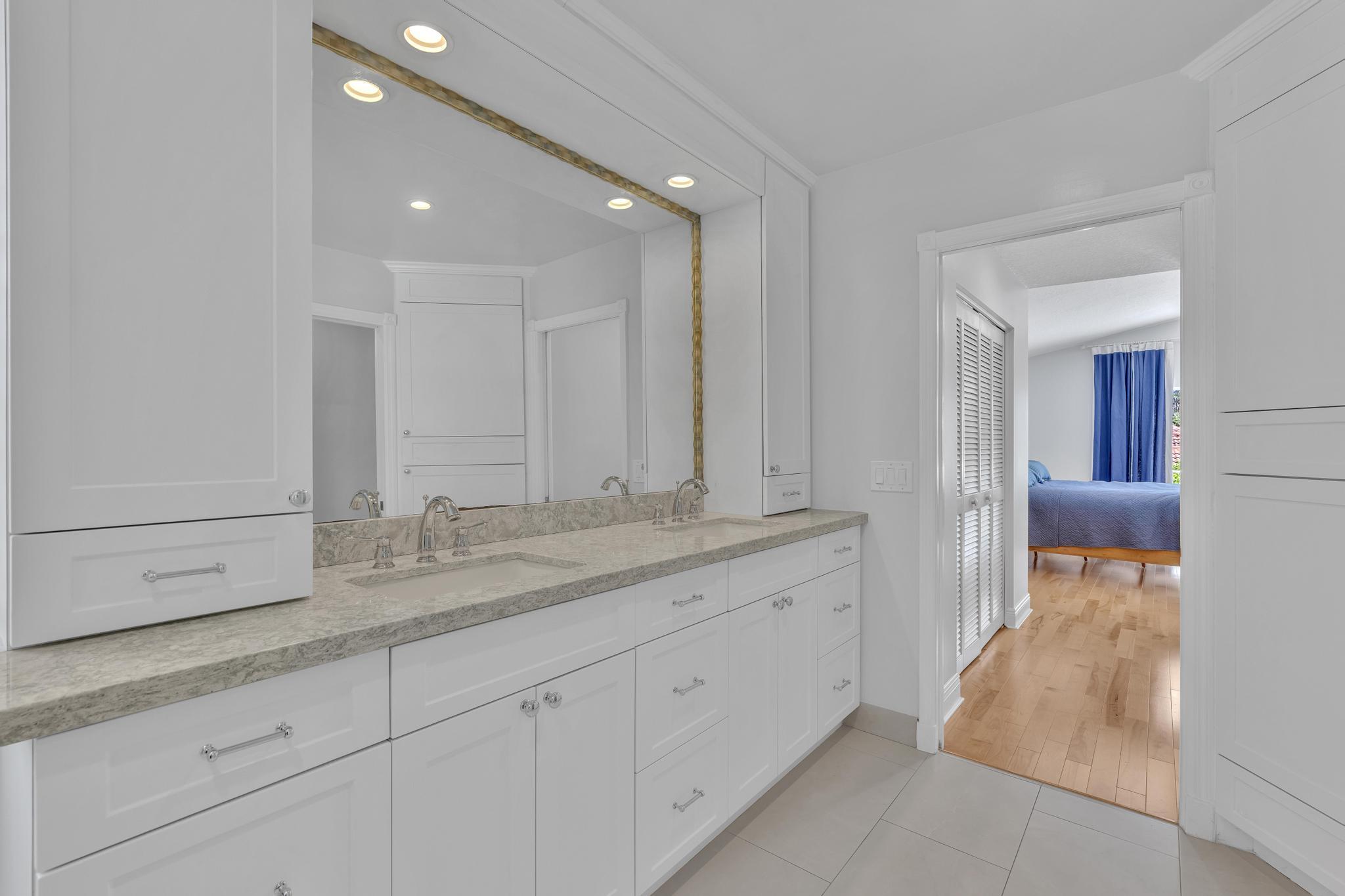 10823 Tea Olive Lane