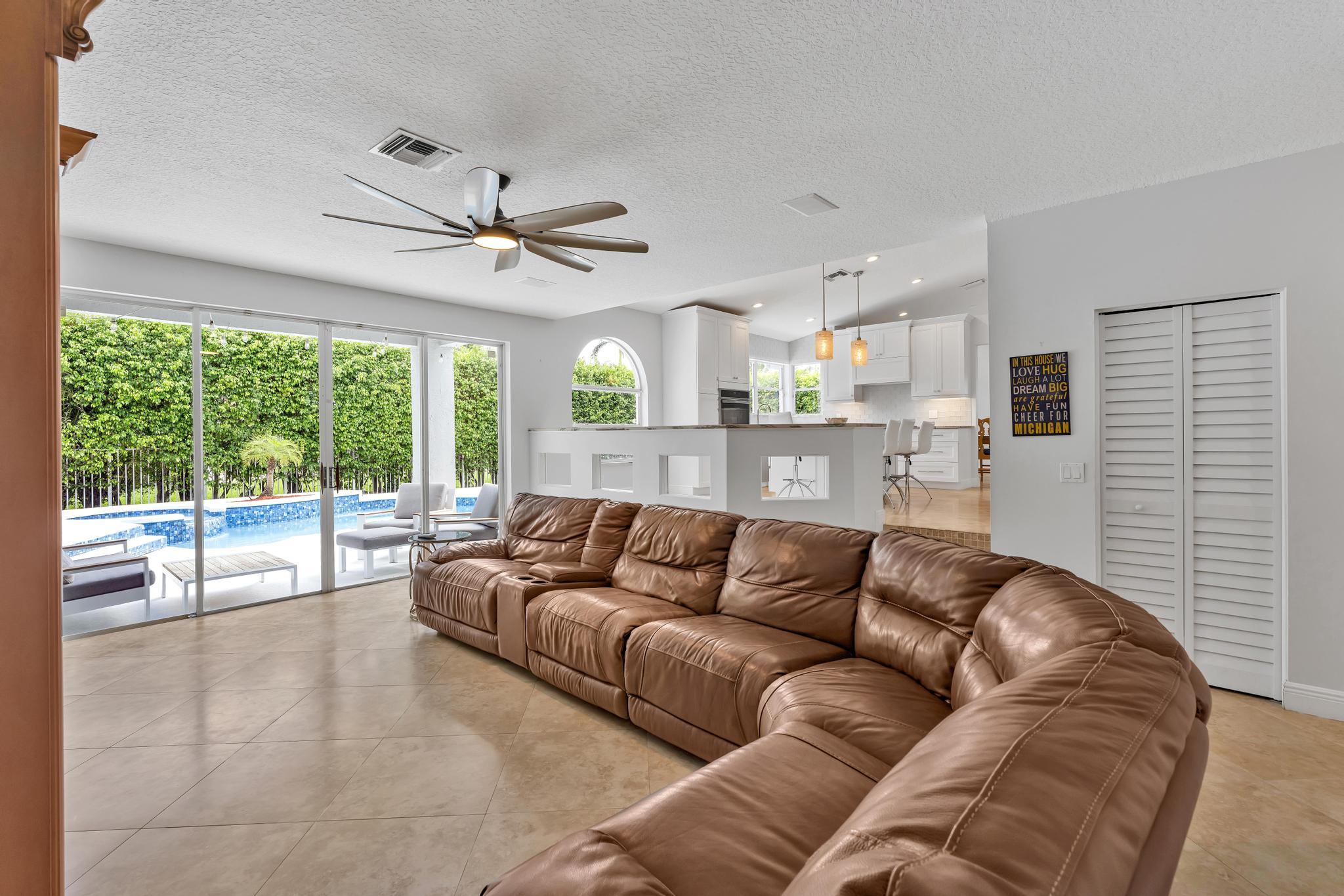 10823 Tea Olive Lane