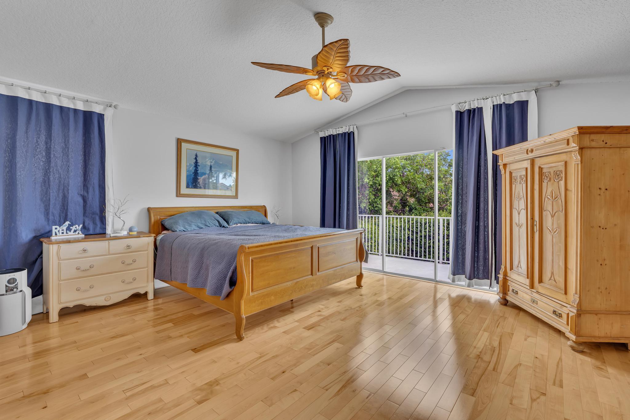10823 Tea Olive Lane