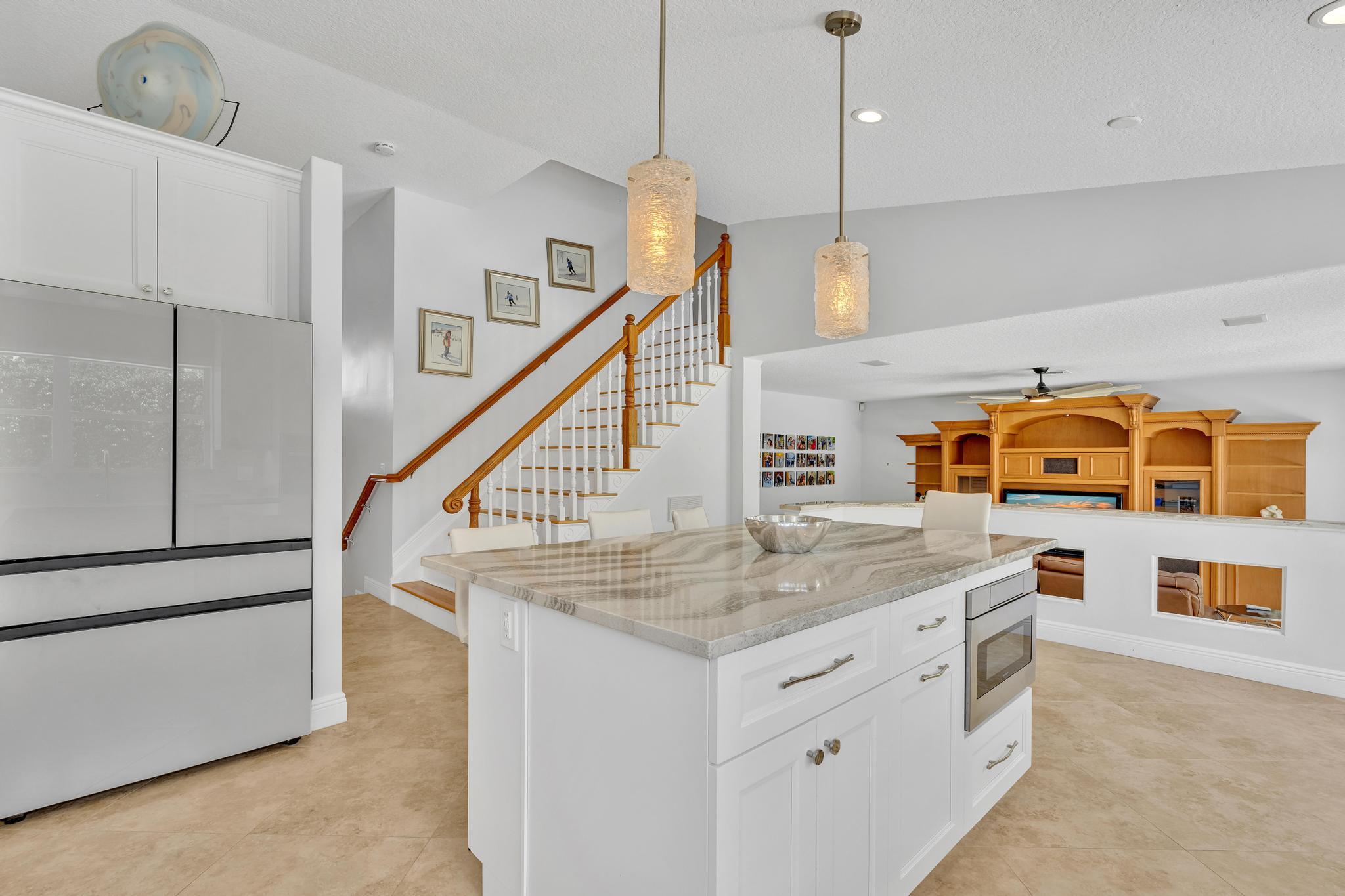 10823 Tea Olive Lane