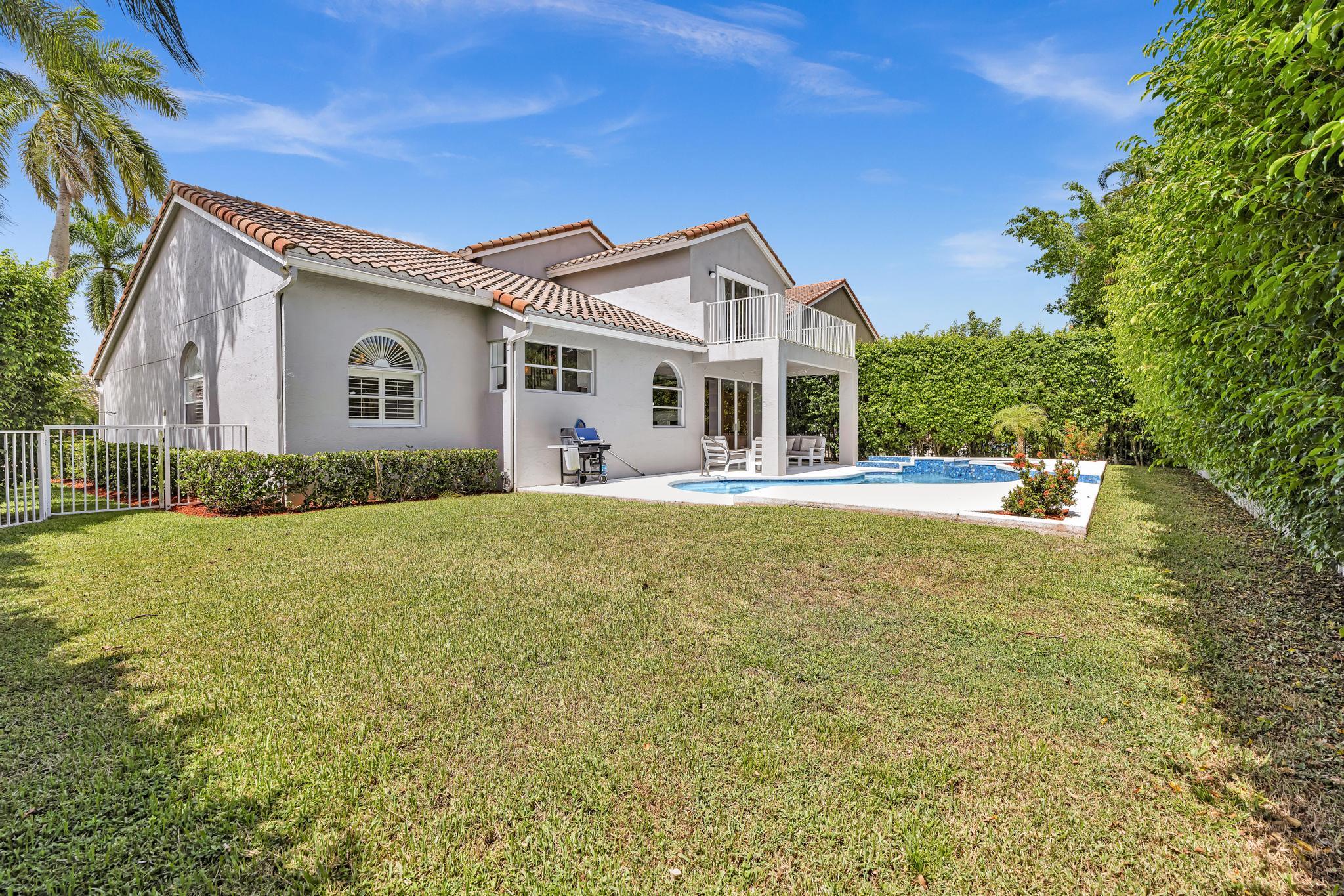 10823 Tea Olive Lane