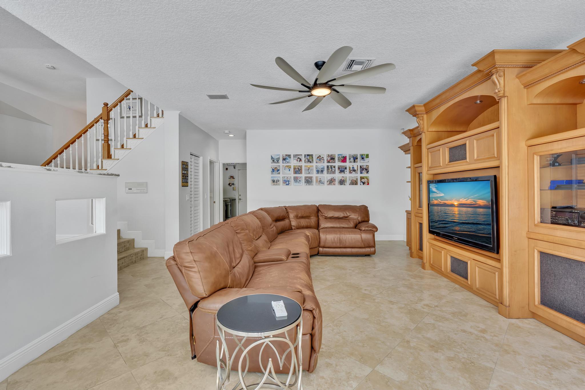 10823 Tea Olive Lane