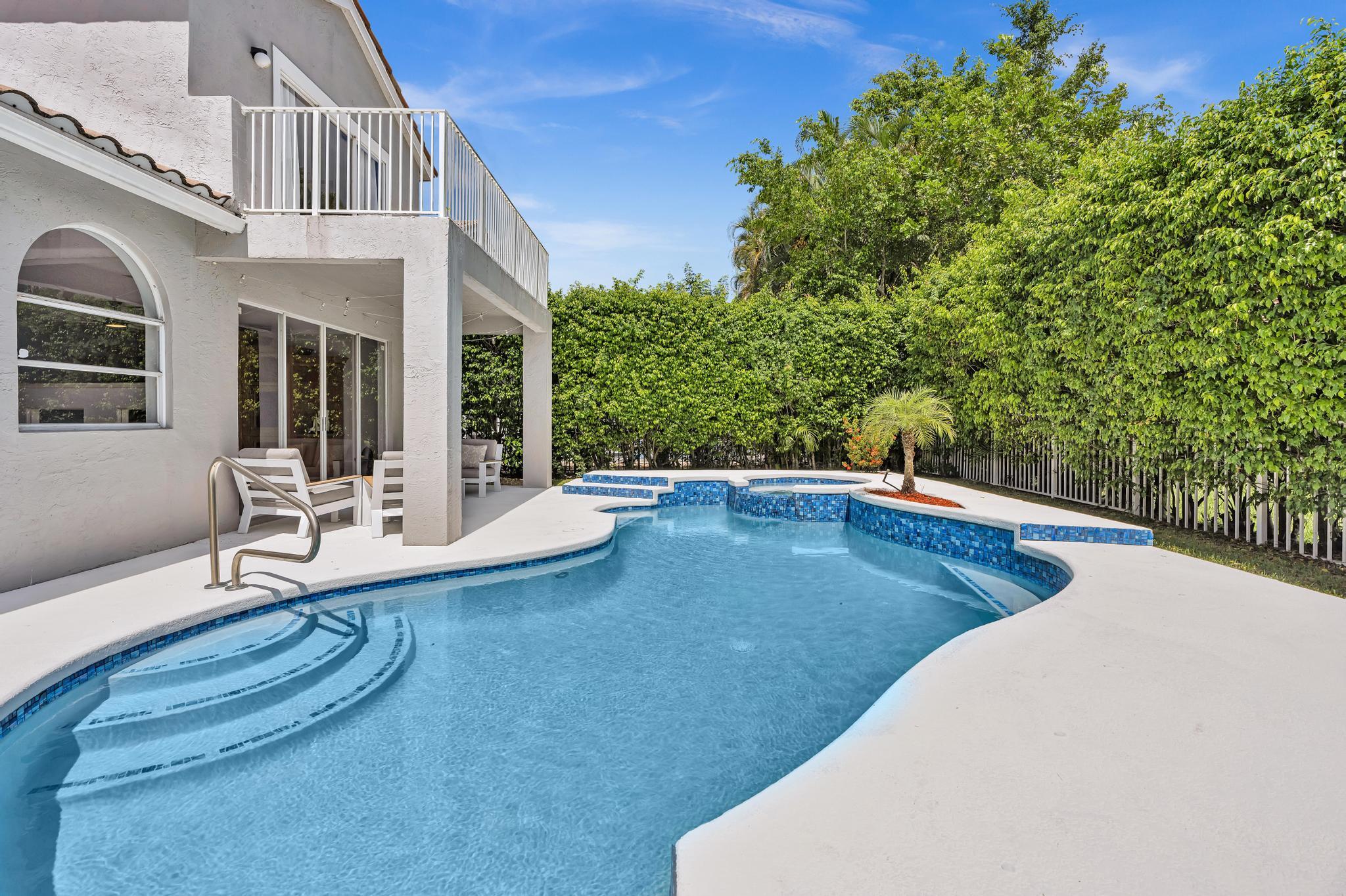 10823 Tea Olive Lane