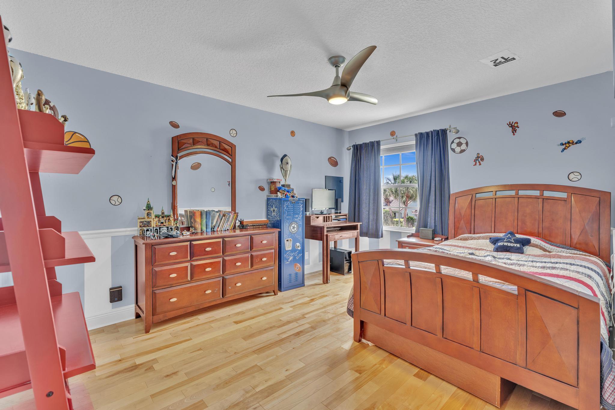 10823 Tea Olive Lane