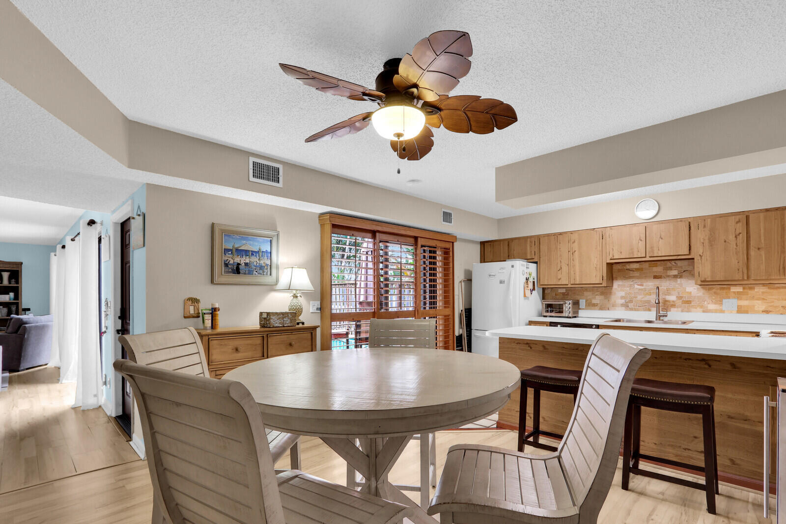 1420 OCEAN Way 7D