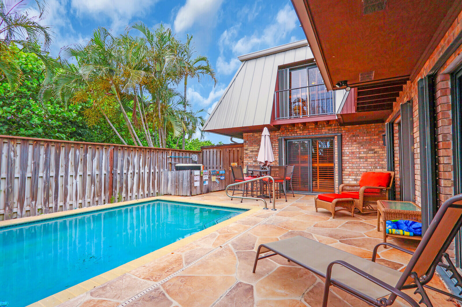 1420 OCEAN Way 7D