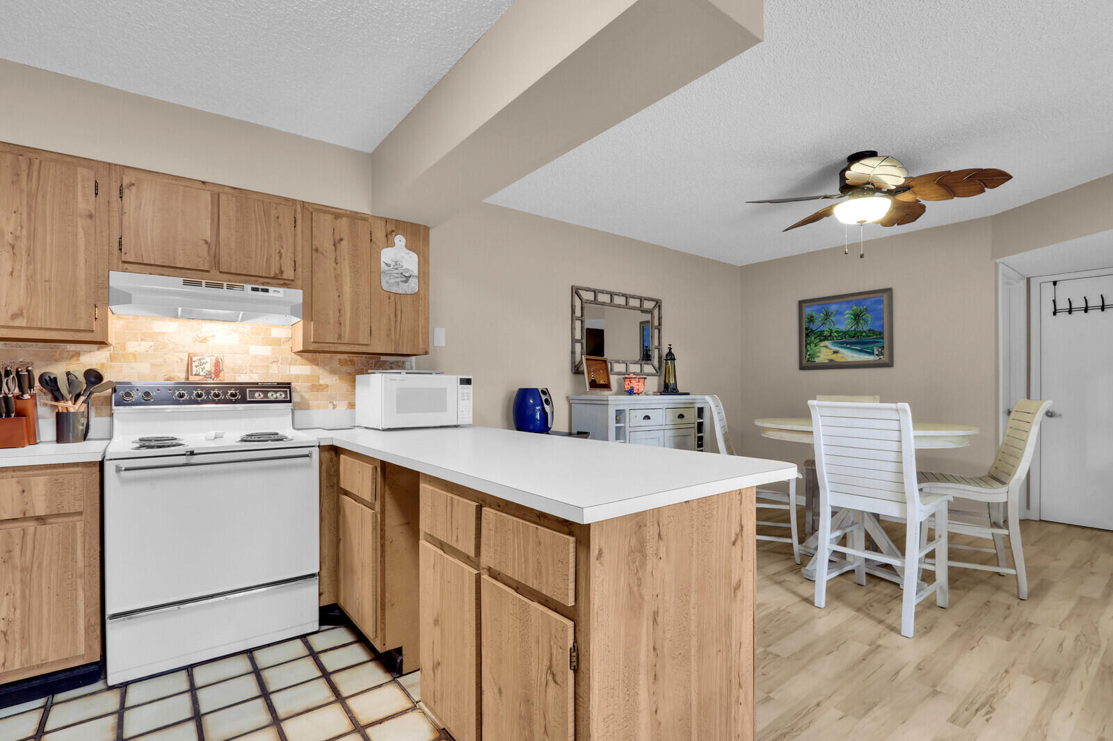 1420 OCEAN Way 7D