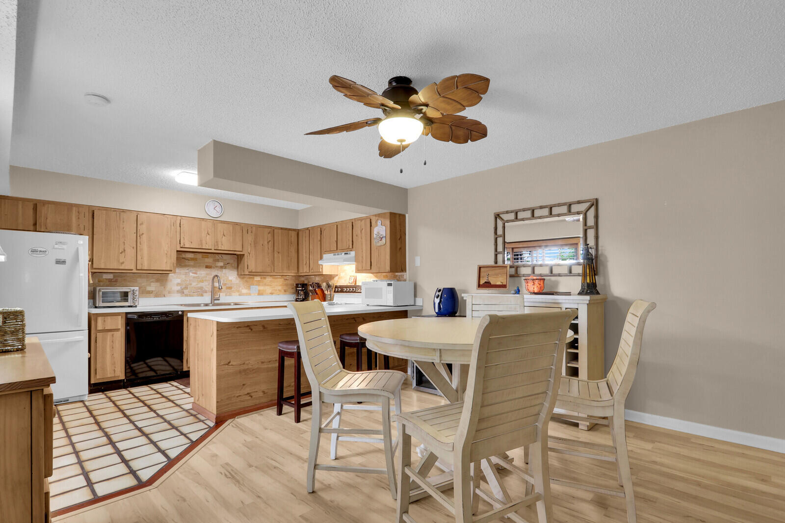 1420 OCEAN Way 7D