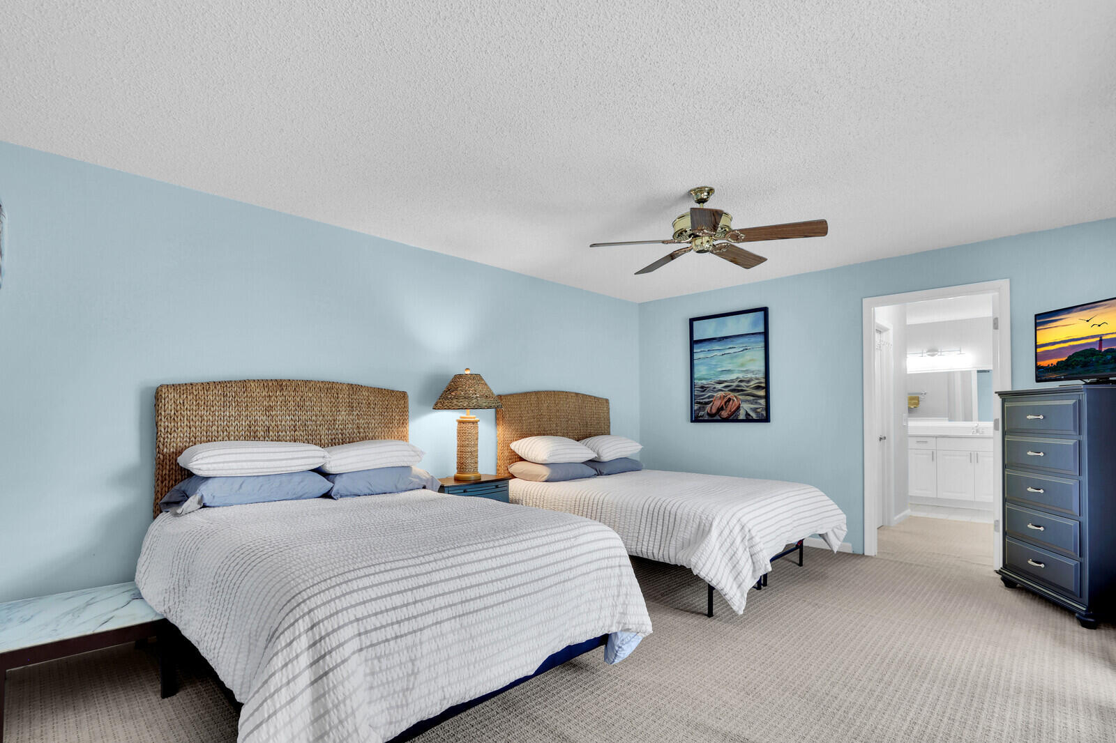 1420 OCEAN Way 7D