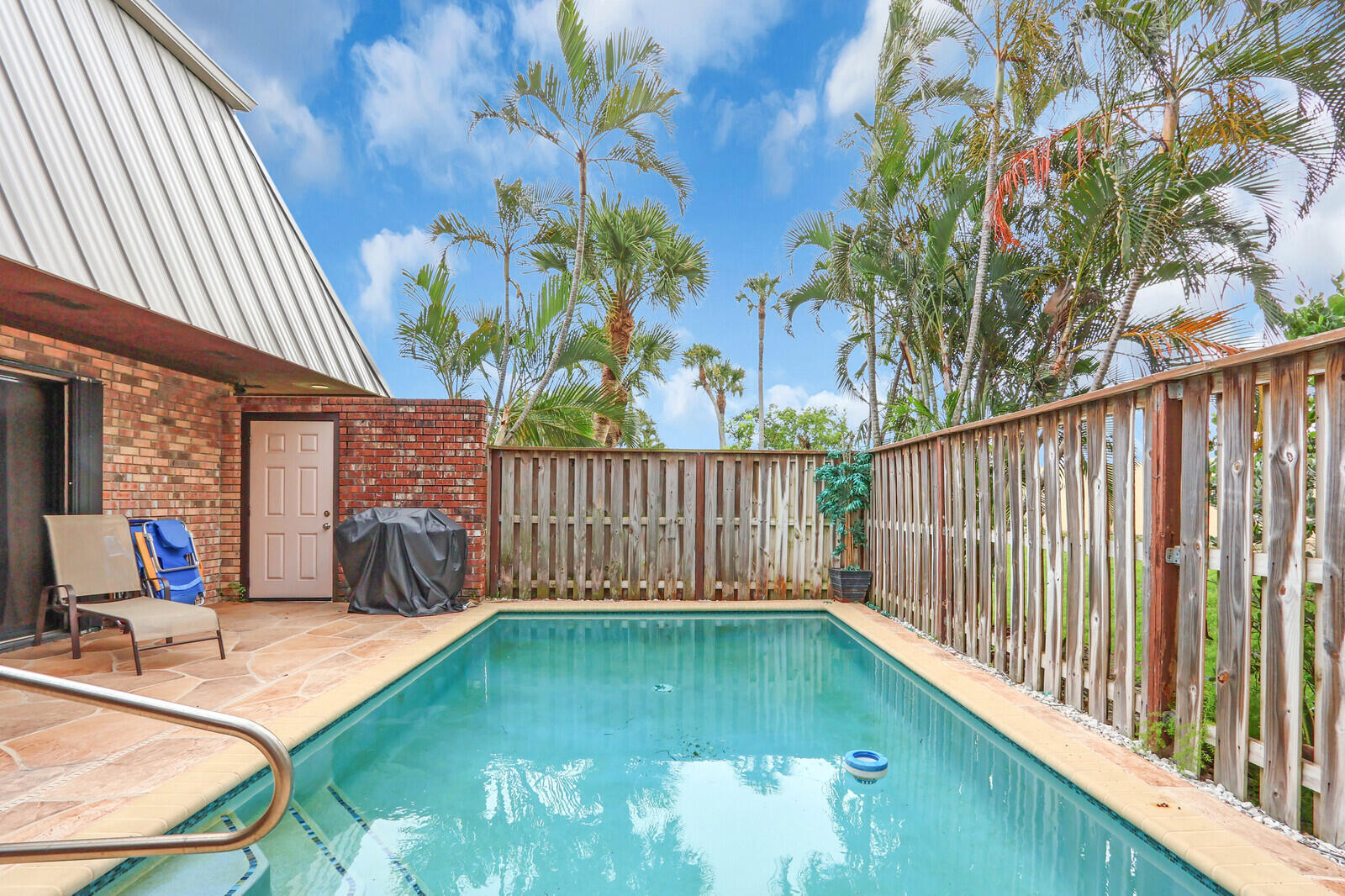 1420 OCEAN Way 7D