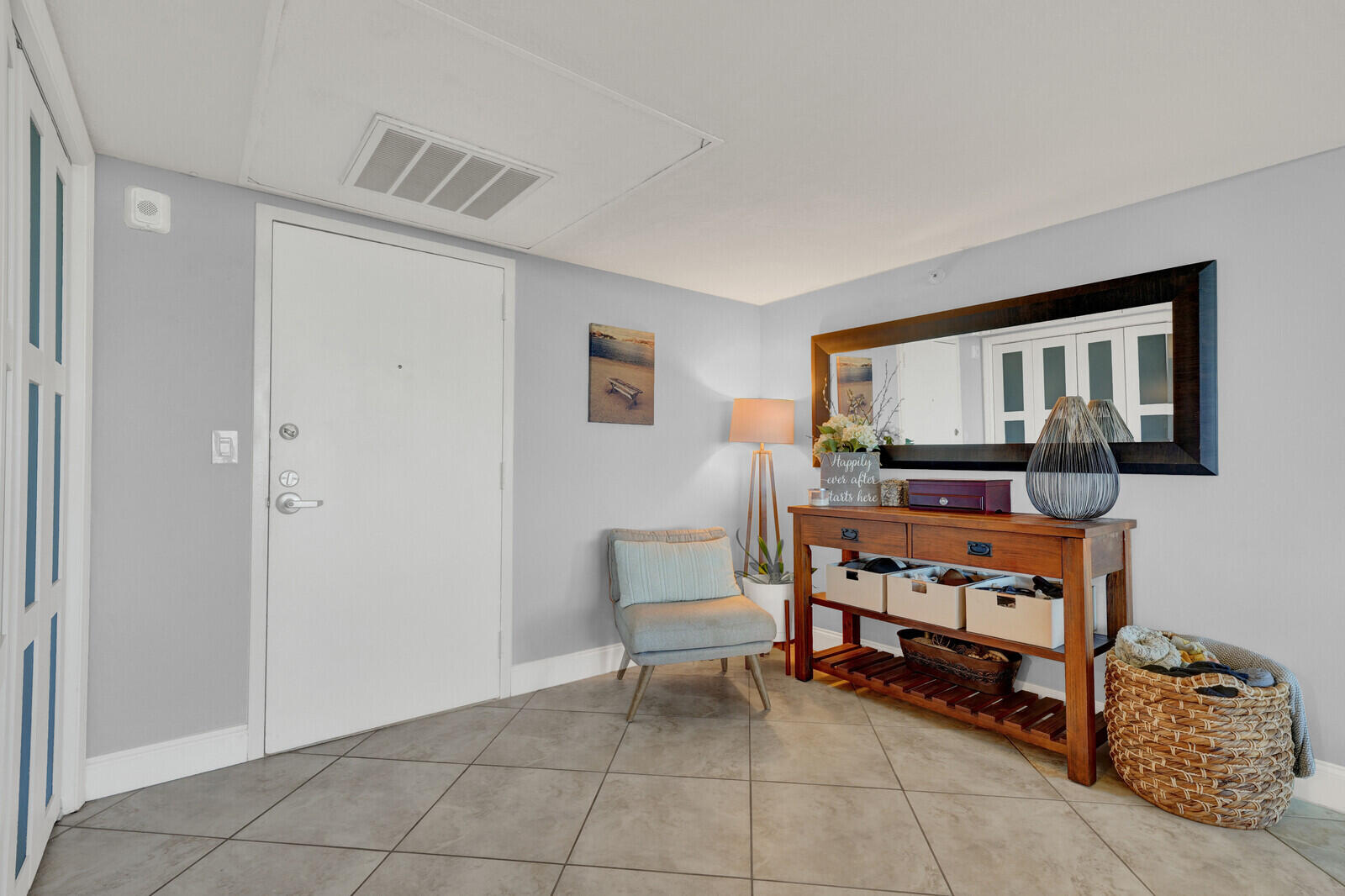 859 Jeffery Street 7050