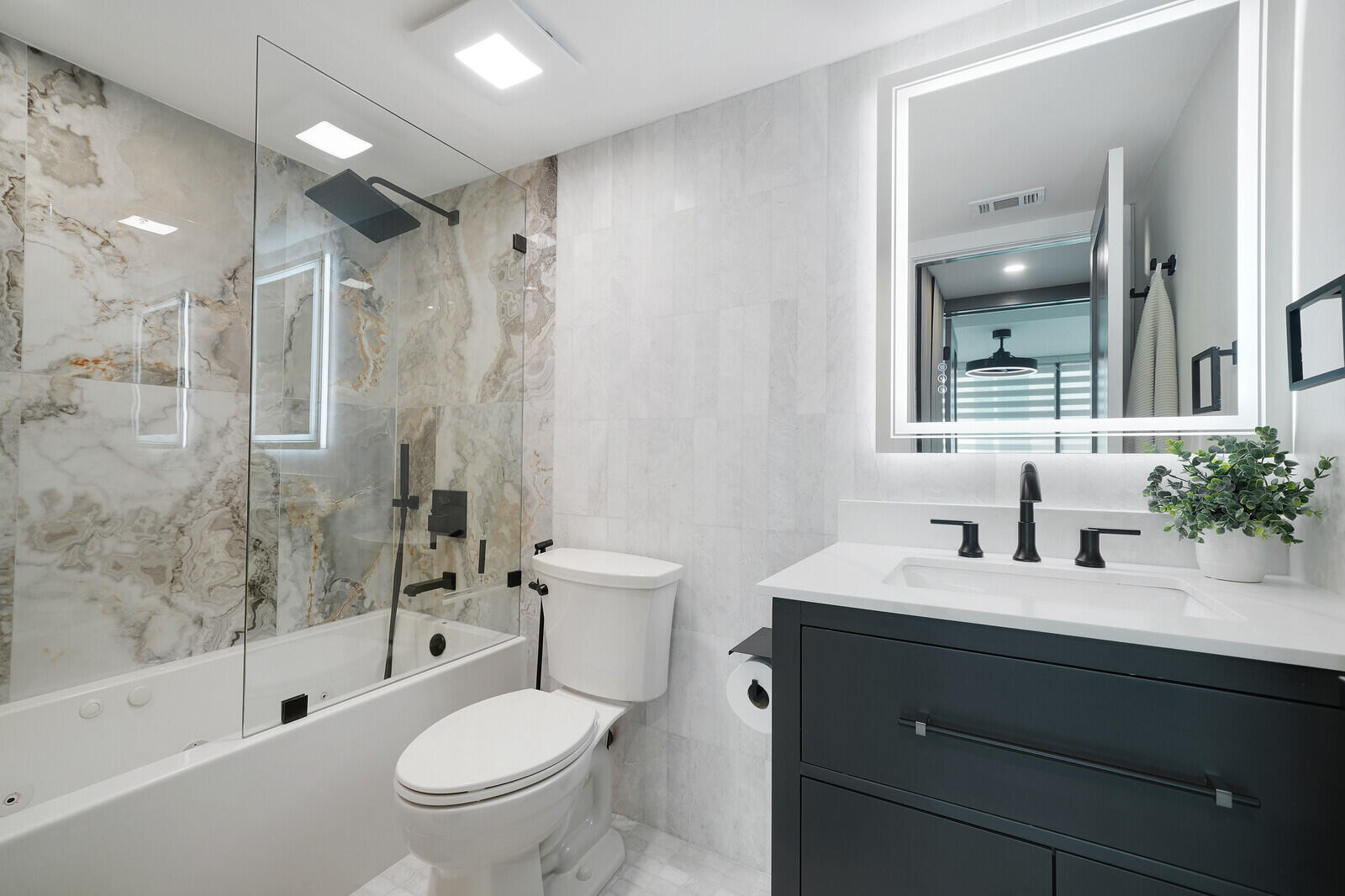 2727 N OCEAN A-203