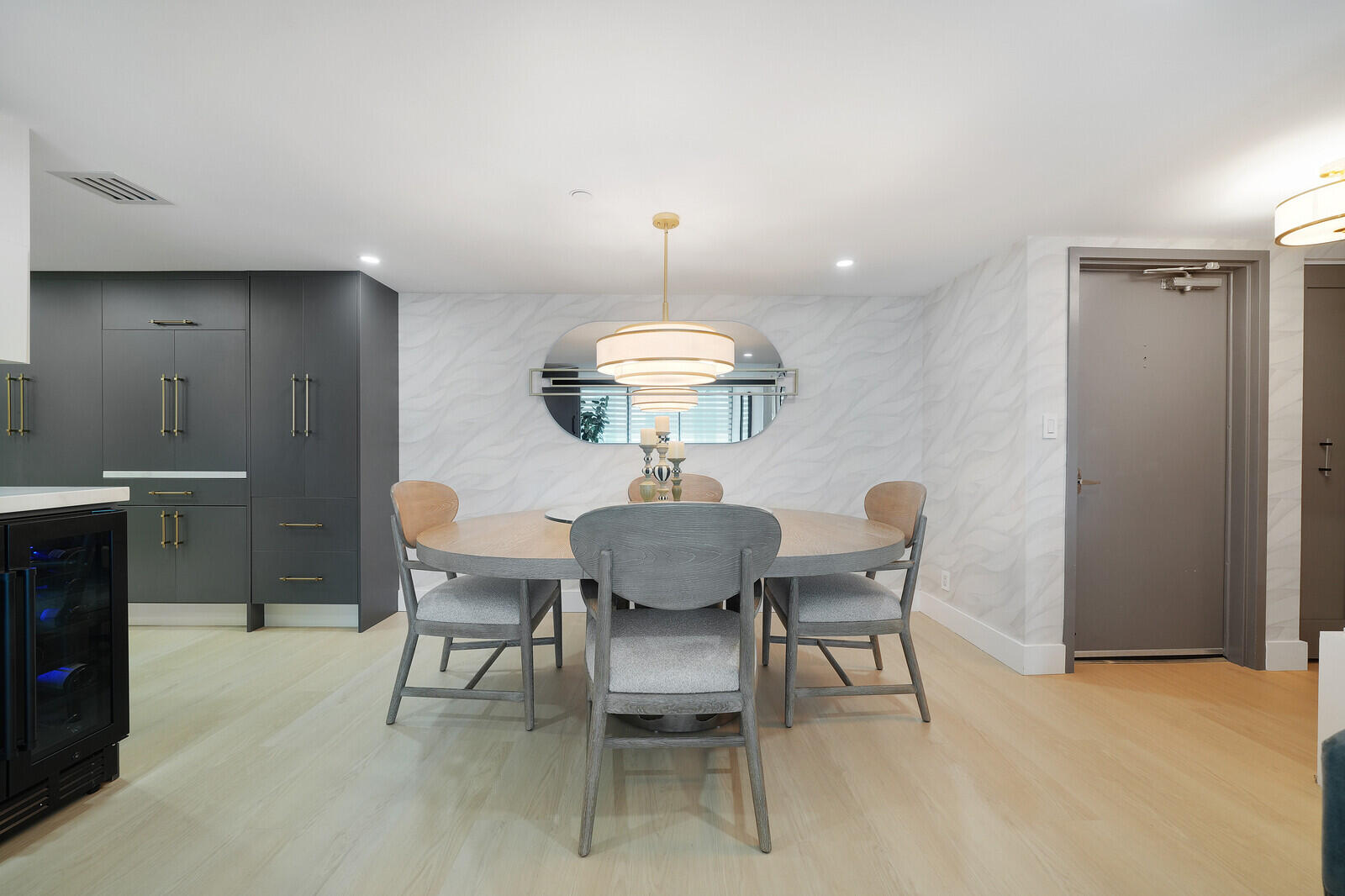 2727 N OCEAN A-203