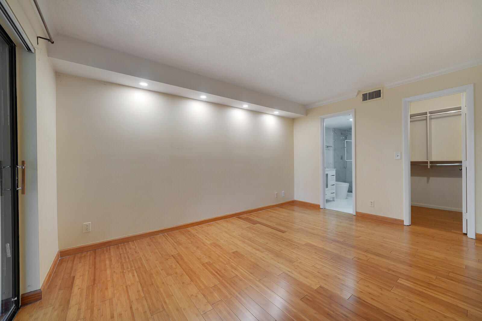 1284 S Military Trail 224