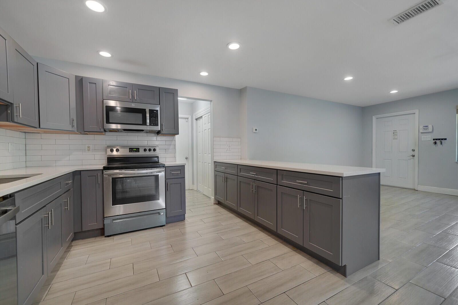 1060 NW 49th Court